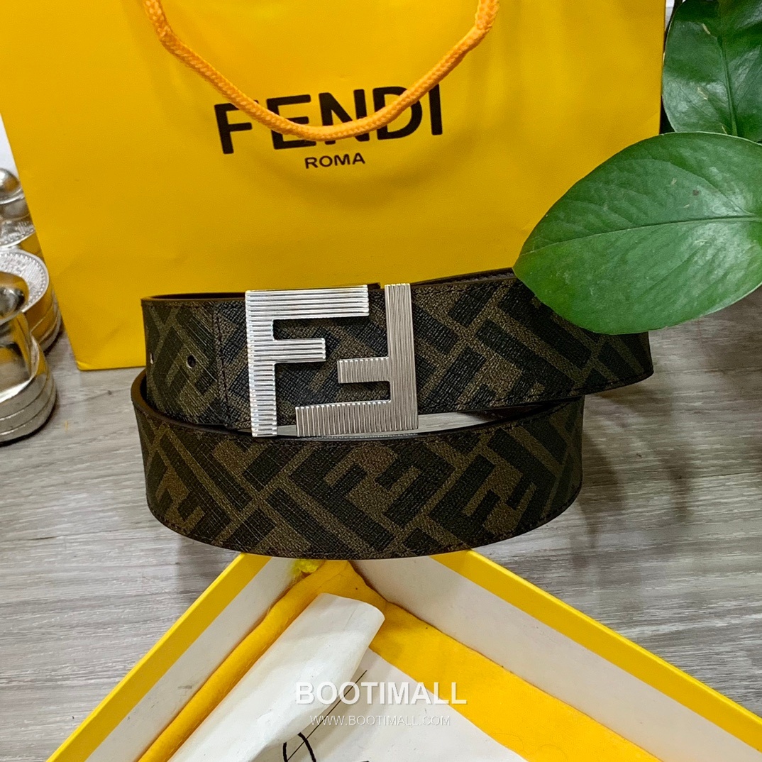 Fendi FF Cuoio Romano Calfskin Reversible Belt with FF Logo Buckle Palladium 펜디 FF 쿠오이오 로마노 카프스킨 리버서블 벨트 FF 로고 버클 황동 베이스 팔라듐 피니시 4.0cm 5