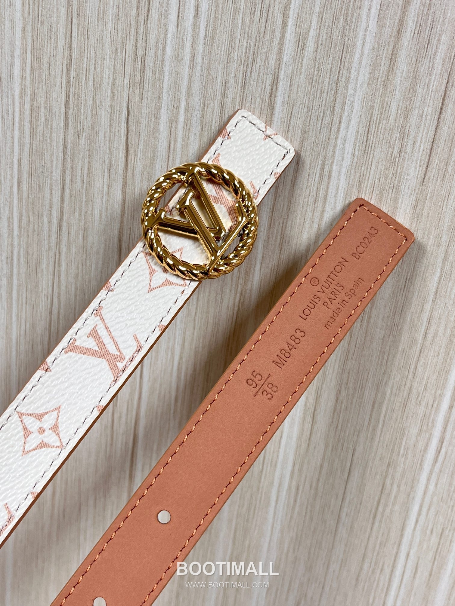 Louis Vuitton Monogram Canvas Calfskin Reversible Belt with LV Buckle Gold-Plated 루이비통 모노그램 캔버스 카프스킨 리버서블 벨트 LV 버클 황동 베이스 금도금 2.0cm 4
