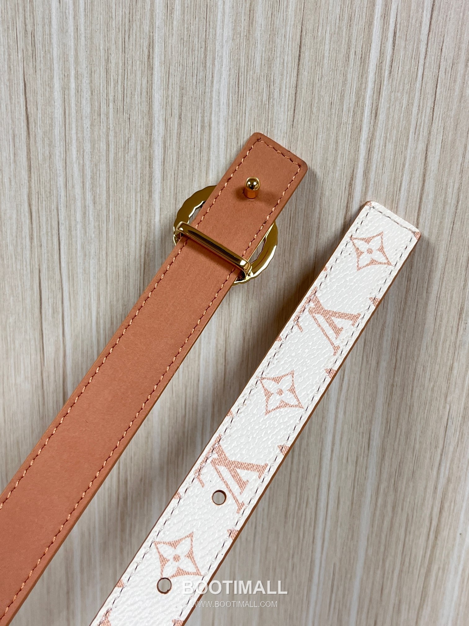 Louis Vuitton Monogram Canvas Calfskin Reversible Belt with LV Buckle Gold-Plated 루이비통 모노그램 캔버스 카프스킨 리버서블 벨트 LV 버클 황동 베이스 금도금 2.0cm 5