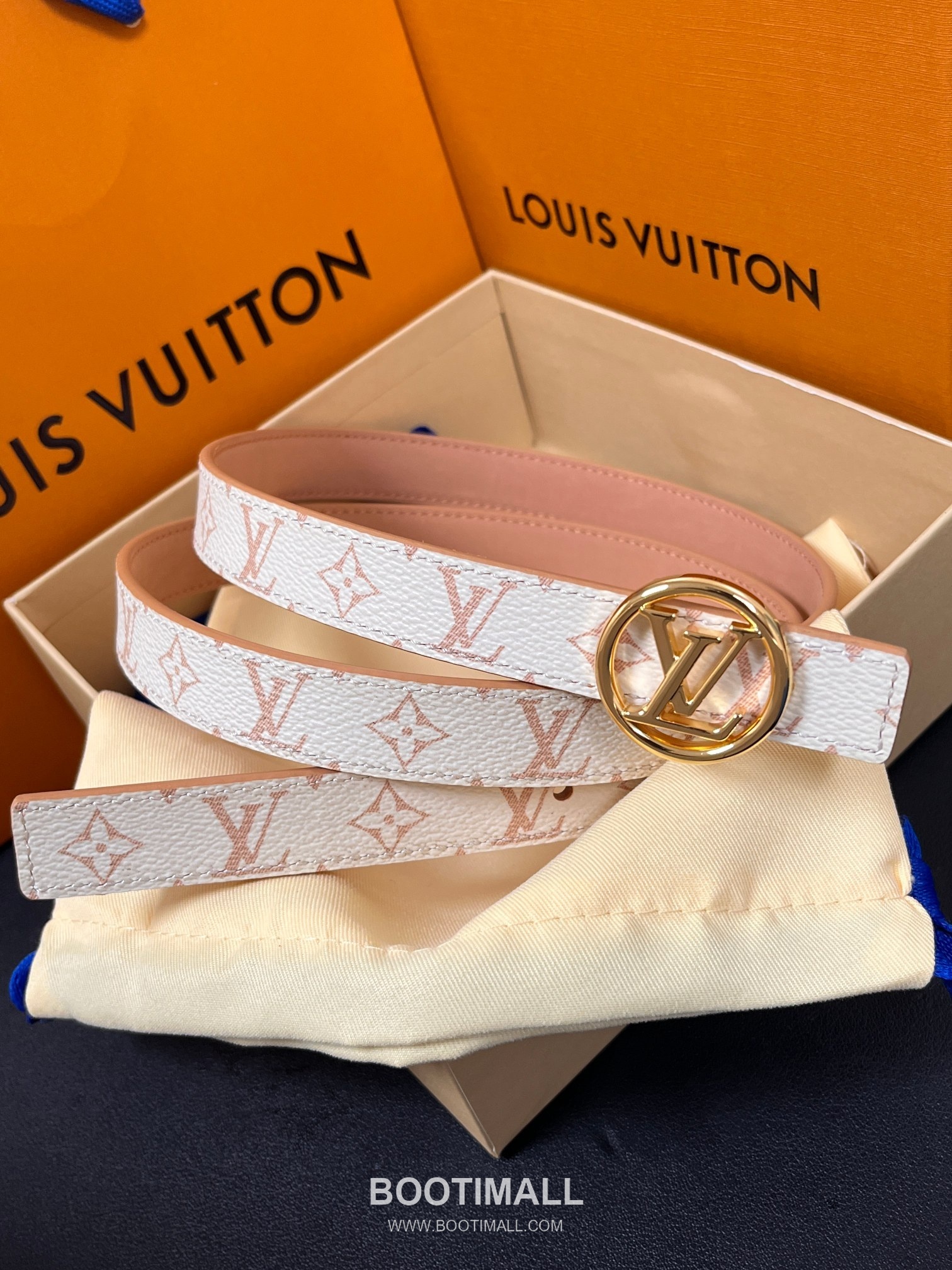 Louis Vuitton Monogram Canvas Calfskin Reversible Belt with LV Buckle Gold-Plated 루이비통 모노그램 캔버스 카프스킨 리버서블 벨트 LV 버클 황동 베이스 금도금 2.0cm 1
