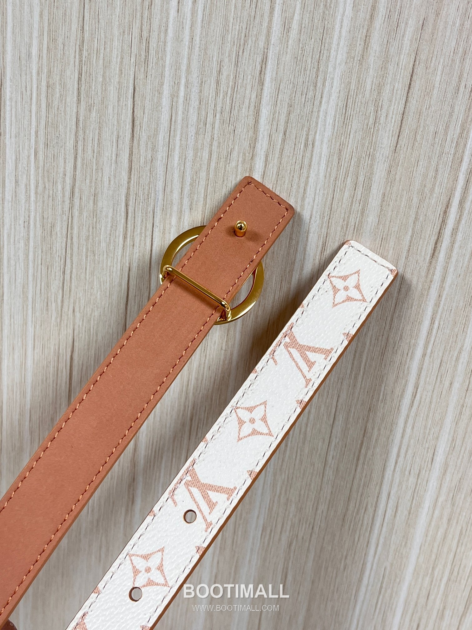 Louis Vuitton Monogram Canvas Calfskin Reversible Belt with LV Buckle Gold-Plated 루이비통 모노그램 캔버스 카프스킨 리버서블 벨트 LV 버클 황동 베이스 금도금 2.0cm 5