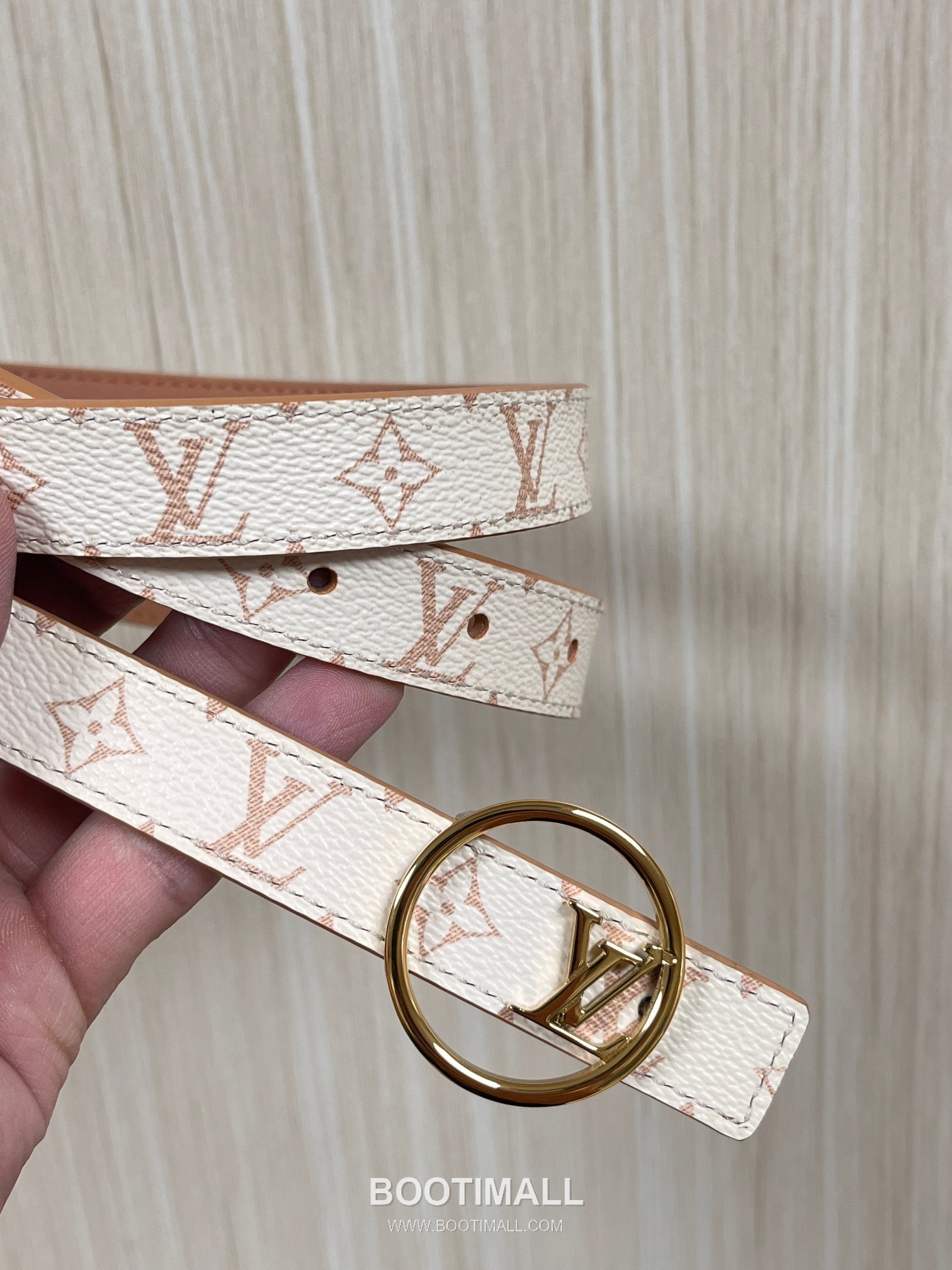Louis Vuitton Monogram Canvas Calfskin Reversible Belt with LV Buckle Gold-Plated 루이비통 모노그램 캔버스 카프스킨 리버서블 벨트 LV 버클 황동 베이스 금도금 2.0cm 2