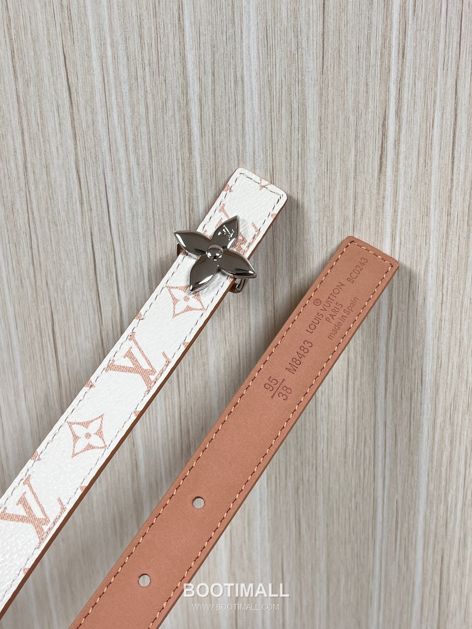 Louis Vuitton Monogram Canvas Calfskin Reversible Belt with LV Buckle Gold-Plated 루이비통 모노그램 캔버스 카프스킨 리버서블 벨트 LV 버클 황동 베이스 금도금 2.0cm 4