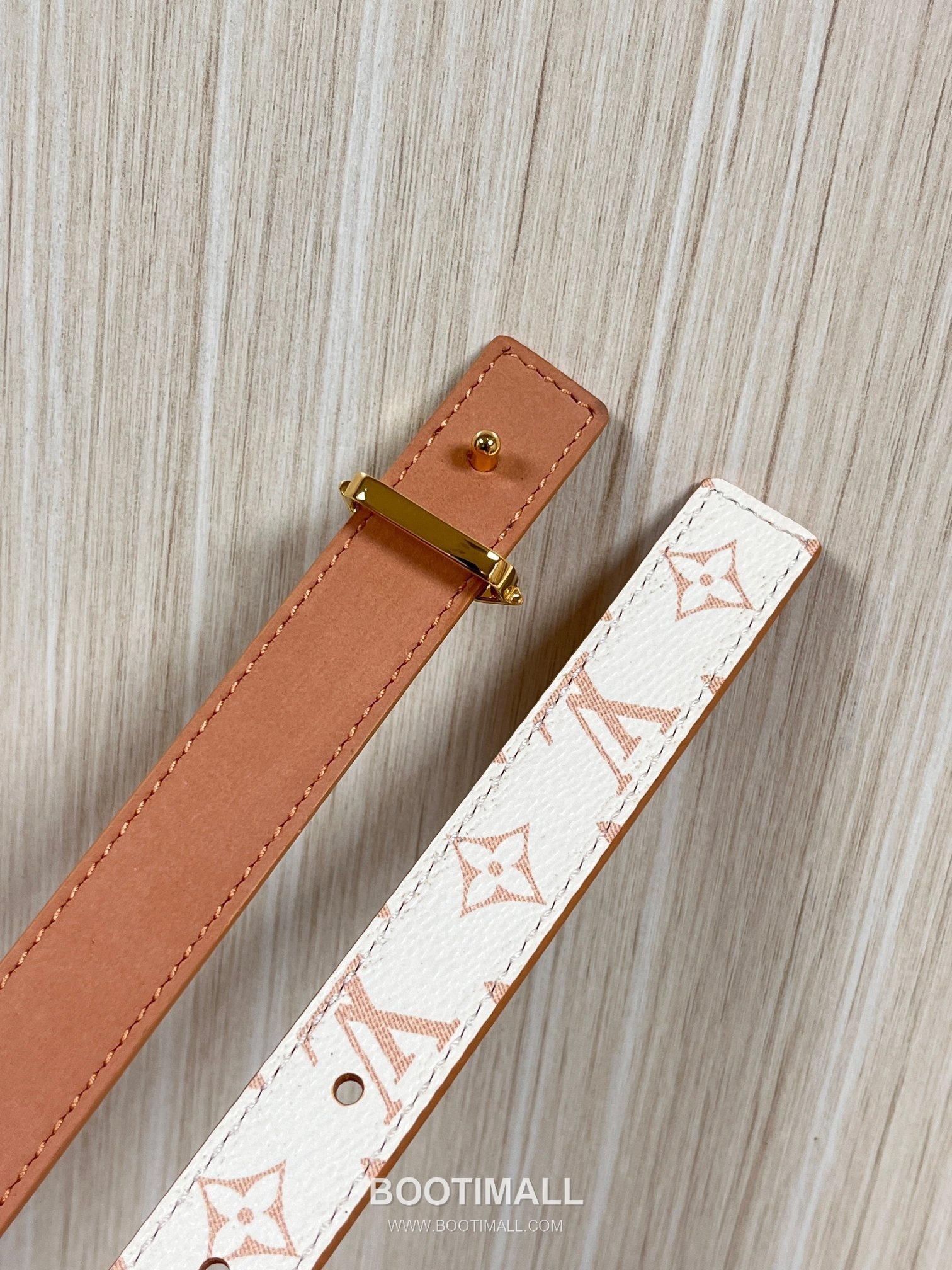 Louis Vuitton Monogram Canvas Calfskin Reversible Belt with LV Buckle Gold-Plated 루이비통 모노그램 캔버스 카프스킨 리버서블 벨트 LV 버클 황동 베이스 금도금 2.0cm 5