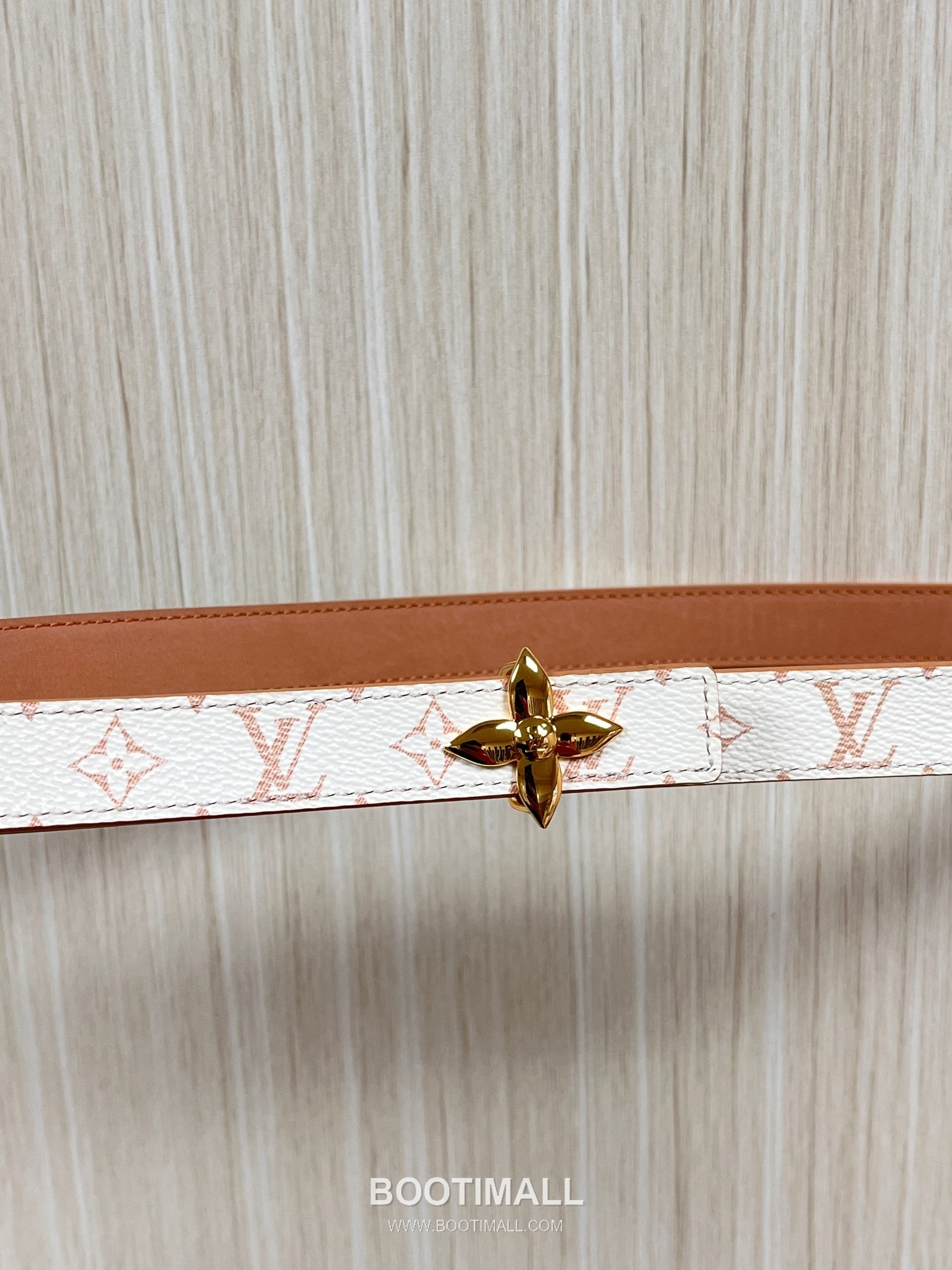 Louis Vuitton Monogram Canvas Calfskin Reversible Belt with LV Buckle Gold-Plated 루이비통 모노그램 캔버스 카프스킨 리버서블 벨트 LV 버클 황동 베이스 금도금 2.0cm 6