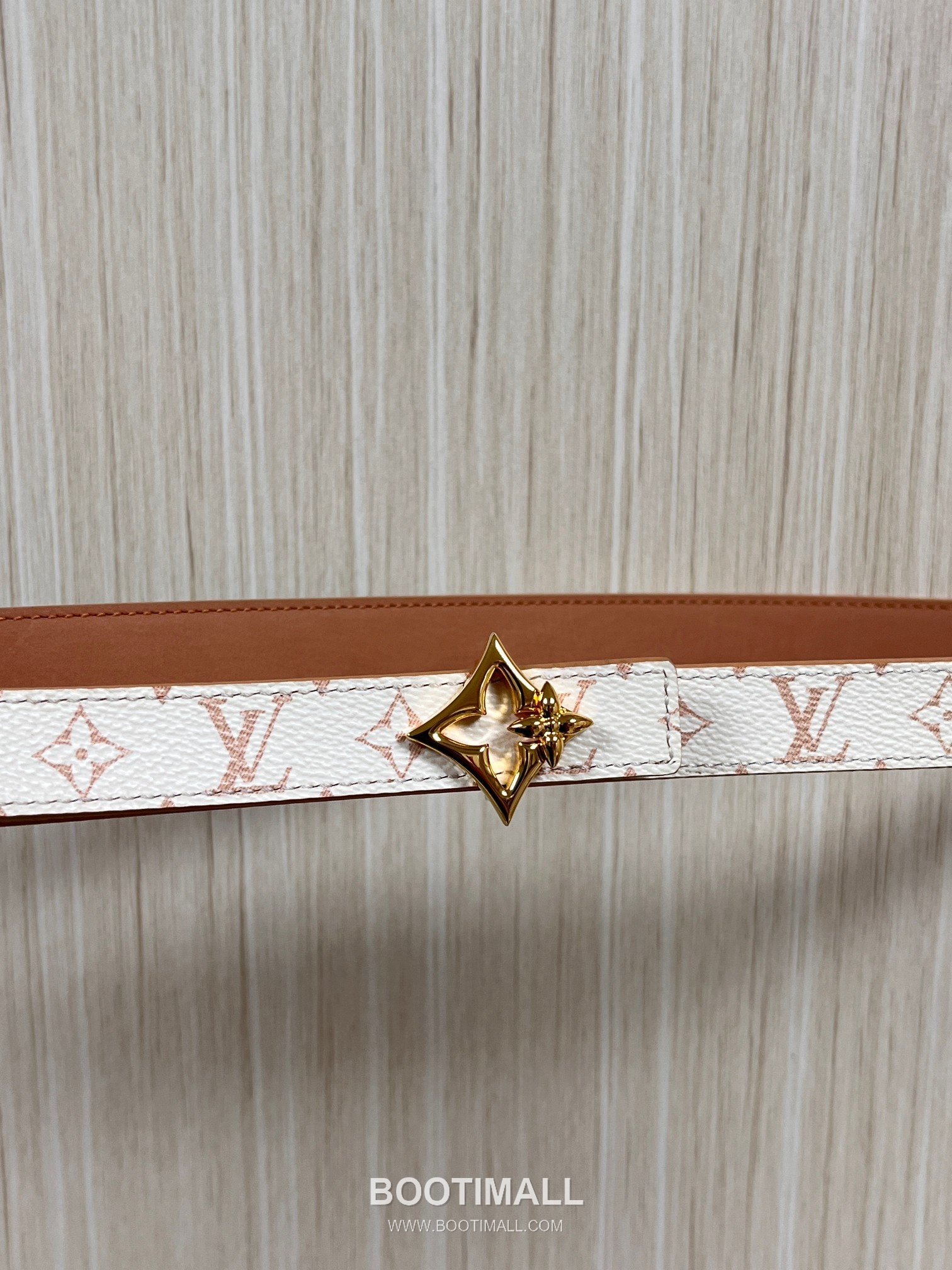 Louis Vuitton Monogram Canvas Calfskin Reversible Belt with LV Buckle Gold-Plated 루이비통 모노그램 캔버스 카프스킨 리버서블 벨트 LV 버클 황동 베이스 금도금 2.0cm 6
