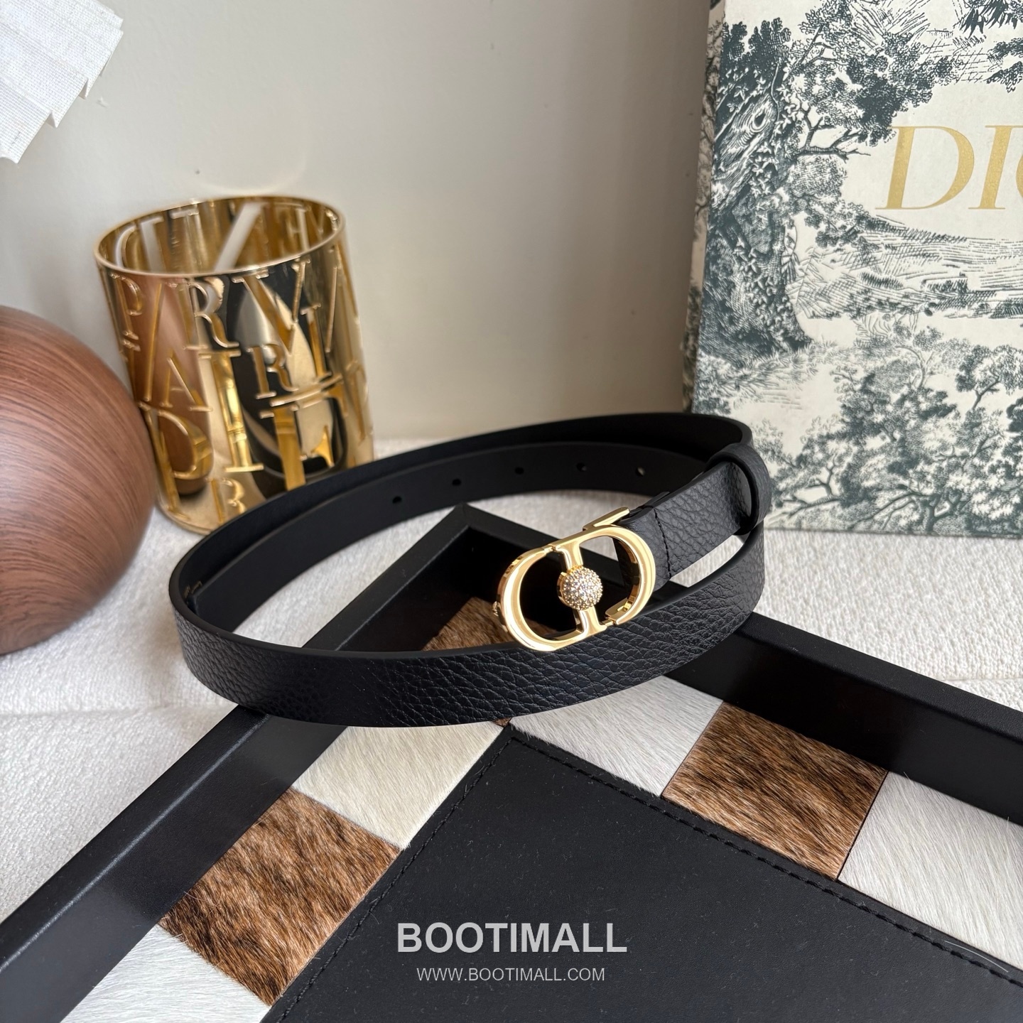 Dior Calfskin Leather Belt with Crystal CD Buckle Gold-Plated 디올 카프스킨 레더 벨트 크리스탈 CD 버클 황동 베이스 금도금 2.0cm 1