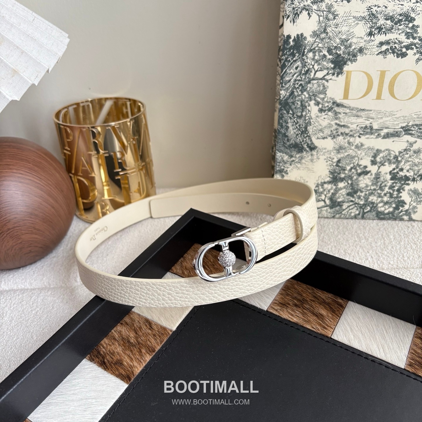 Dior Calfskin Leather Belt with Crystal CD Buckle Gold-Plated 디올 카프스킨 레더 벨트 크리스탈 CD 버클 황동 베이스 금도금 2.0cm 1