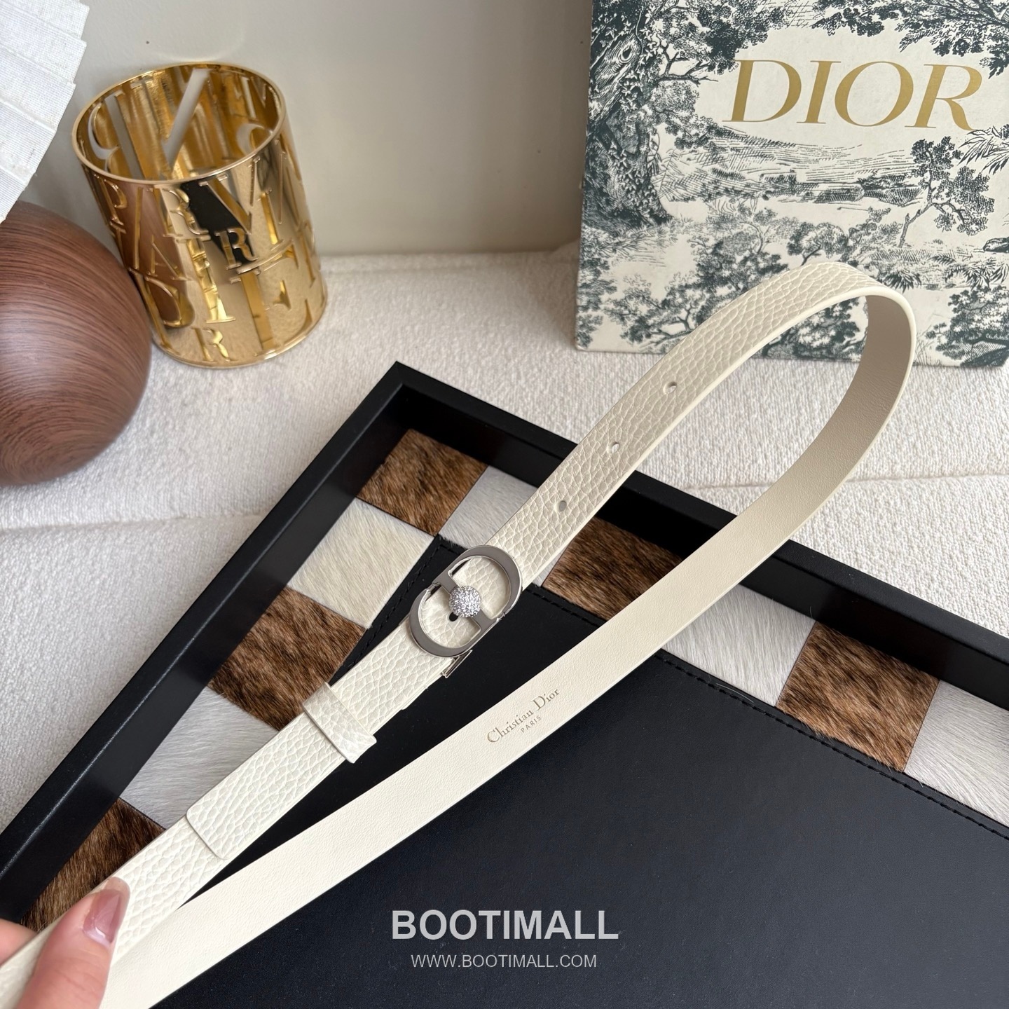 Dior Calfskin Leather Belt with Crystal CD Buckle Gold-Plated 디올 카프스킨 레더 벨트 크리스탈 CD 버클 황동 베이스 금도금 2.0cm 6