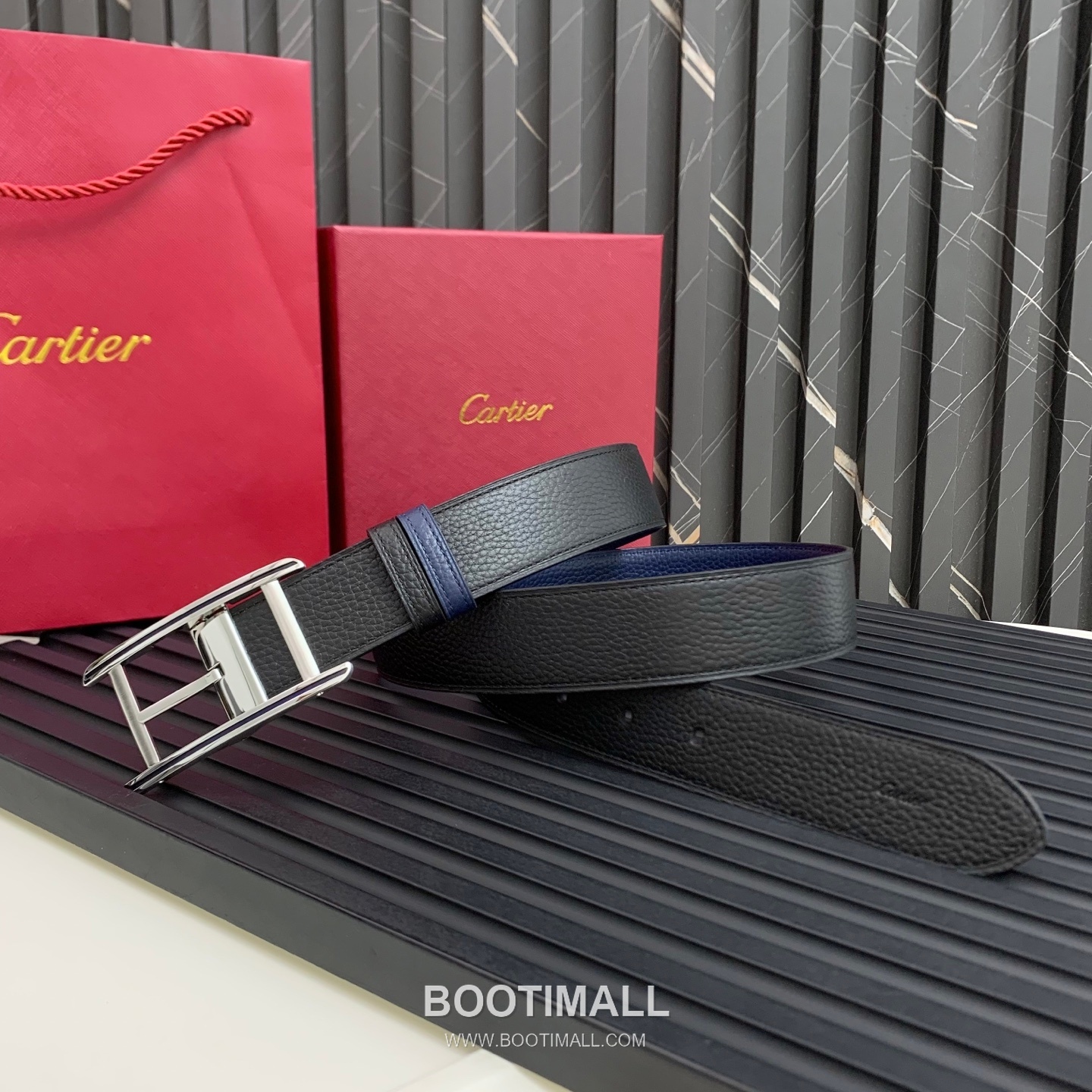 Cartier Calfskin Embossed Leather Reversible Belt with Logo Pin Buckle Palladium 까르띠에 카프스킨 엠보싱 레더 리버서블 벨트 로고 핀 버클 황동 베이스 팔라듐 피니시 3.5cm 2