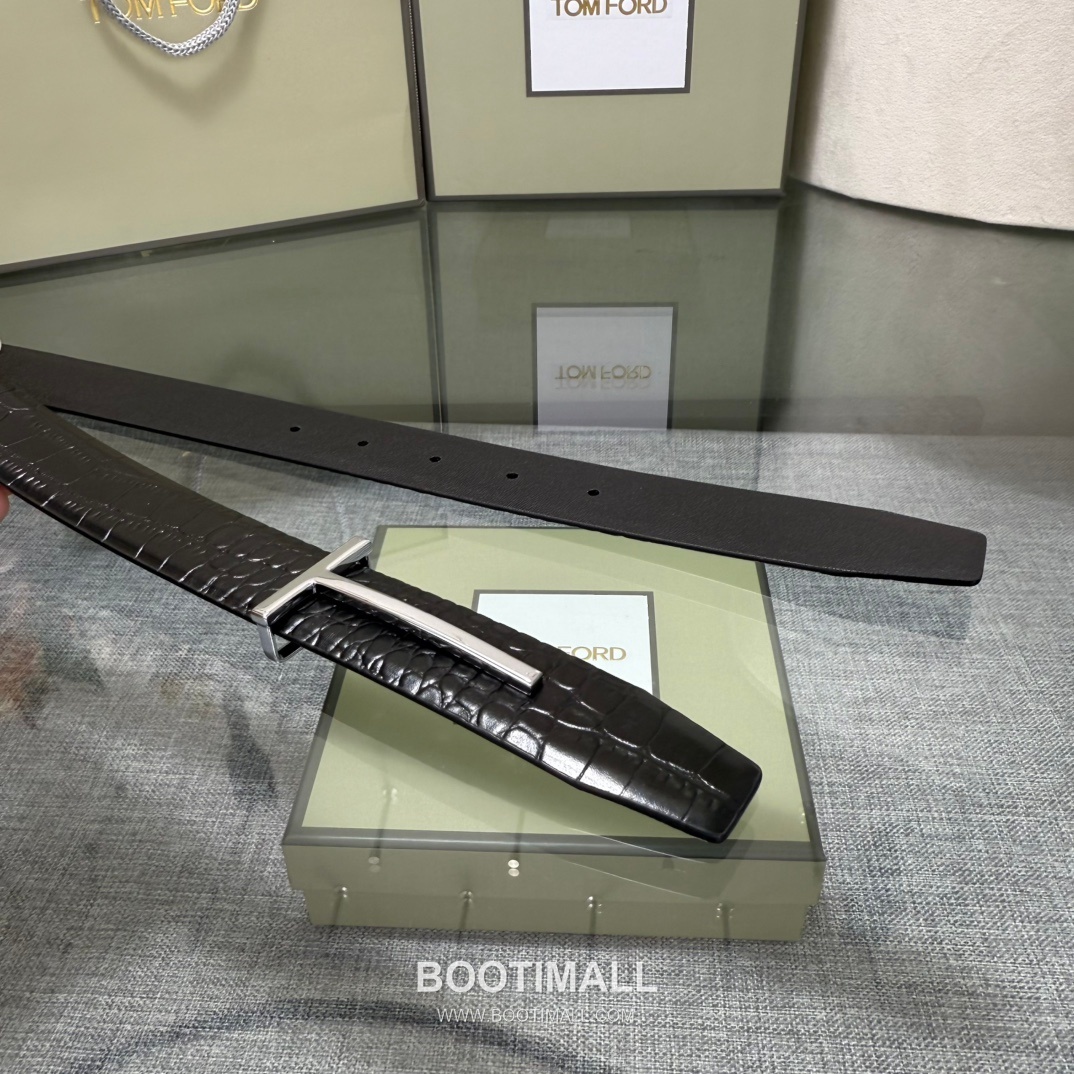 Tom Ford Calfskin Leather Reversible Belt with Logo Buckle Gold-Plated 톰포드 카프스킨 레더 리버서블 벨트 로고 버클 황동 베이스 금도금 3.5cm 4