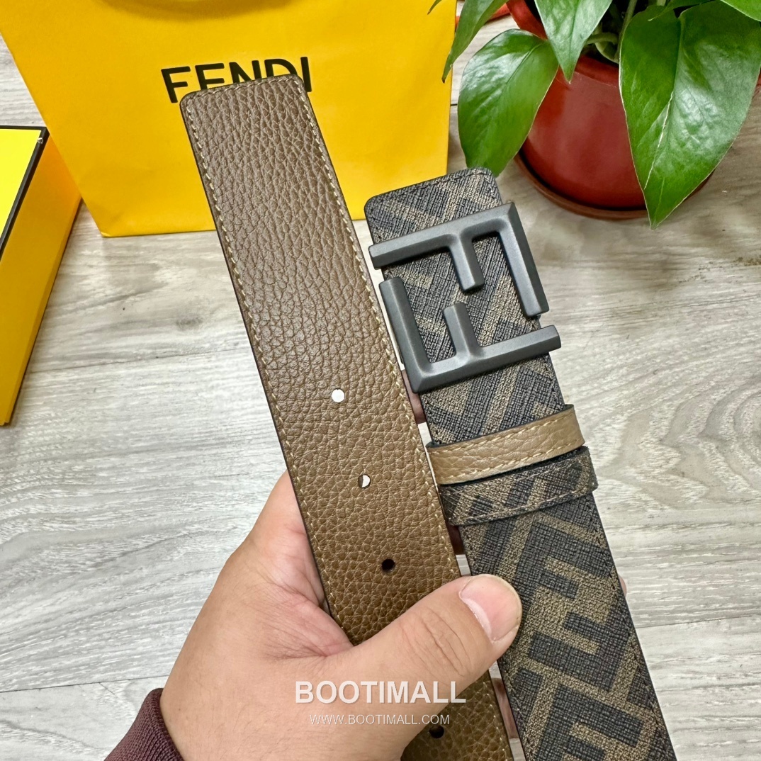 Fendi FF Cuoio Romano Calfskin Reversible Belt with FF Logo Buckle Palladium 펜디 FF 쿠오이오 로마노 카프스킨 리버서블 벨트 FF 로고 버클 황동 베이스 팔라듐 피니시 4.0cm 4