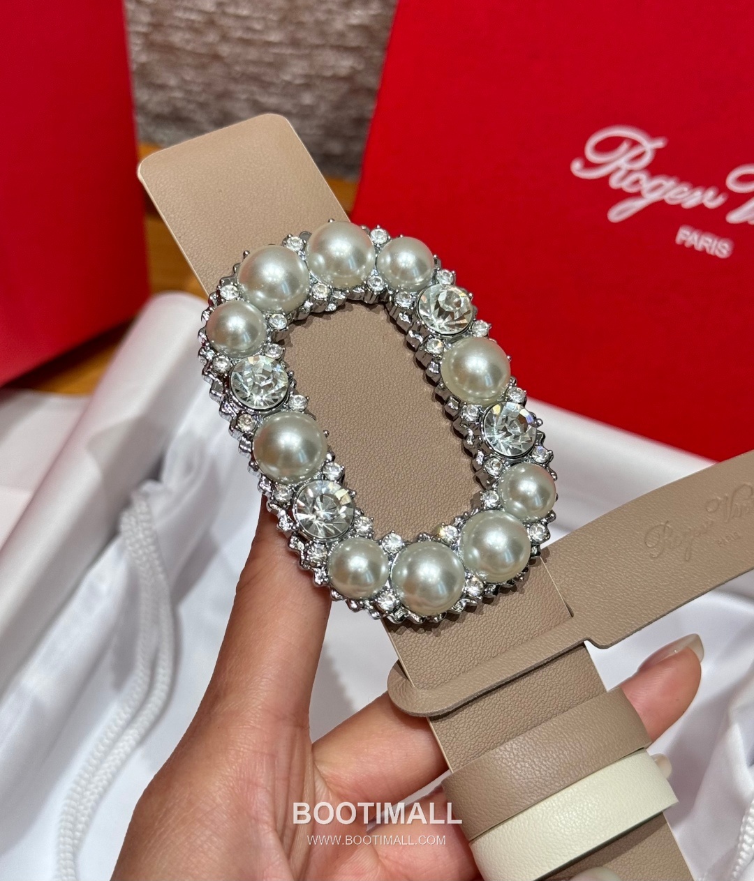 Roger Vivier Calfskin Leather Reversible Belt with Square Logo Buckle Gold-Plated 로저비비에 카프스킨 레더 리버서블 벨트 스퀘어 로고 버클 황동 베이스 금도금 3.0cm 7