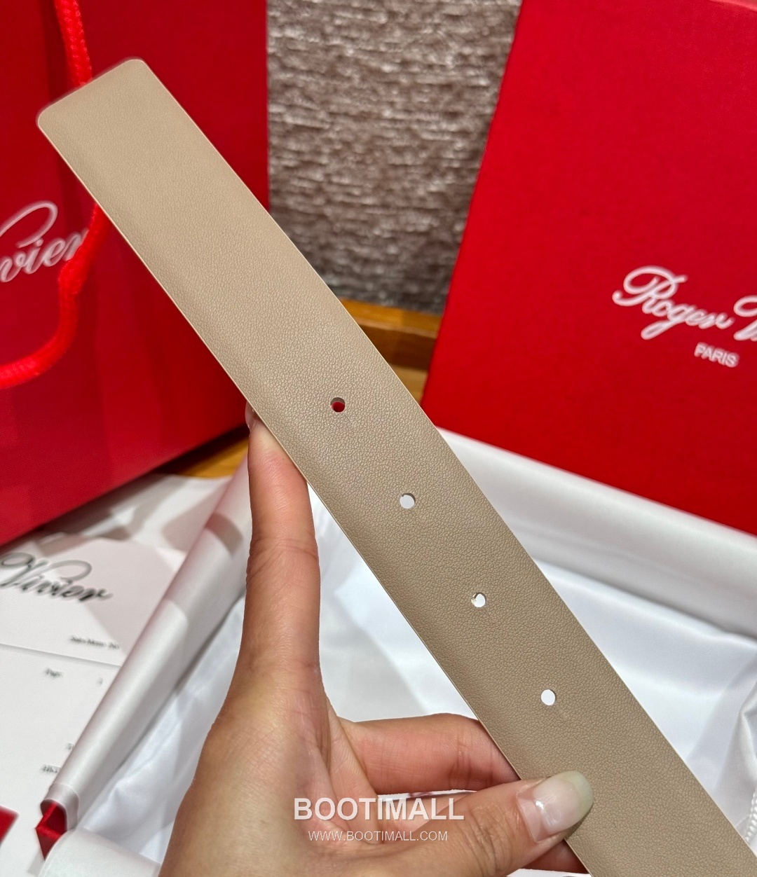 Roger Vivier Calfskin Leather Reversible Belt with Square Logo Buckle Gold-Plated 로저비비에 카프스킨 레더 리버서블 벨트 스퀘어 로고 버클 황동 베이스 금도금 3.0cm 8