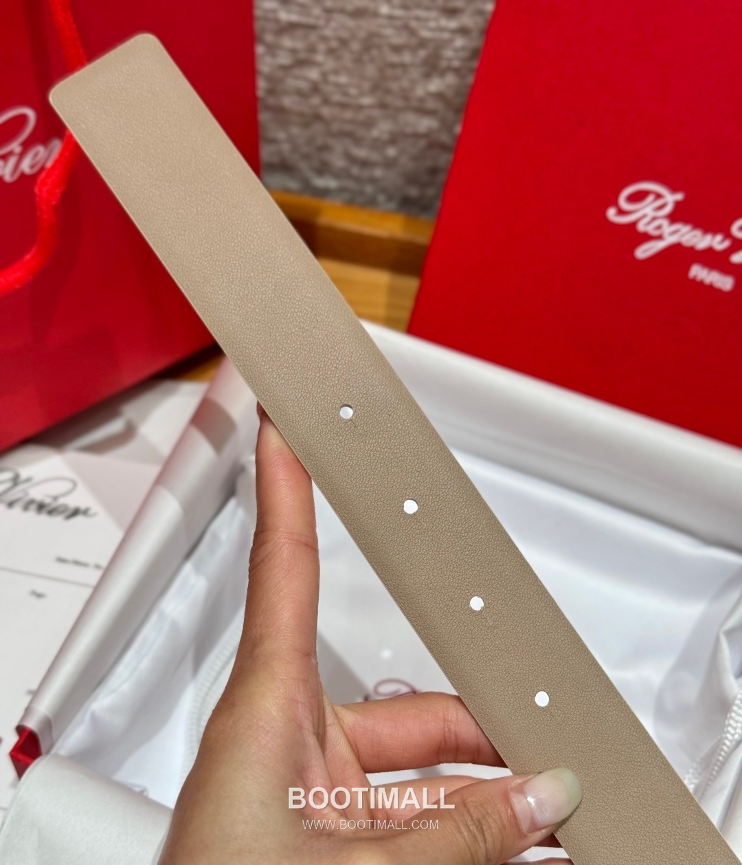 Roger Vivier Calfskin Leather Reversible Belt with Square Logo Buckle Gold-Plated 로저비비에 카프스킨 레더 리버서블 벨트 스퀘어 로고 버클 황동 베이스 금도금 3.0cm 8