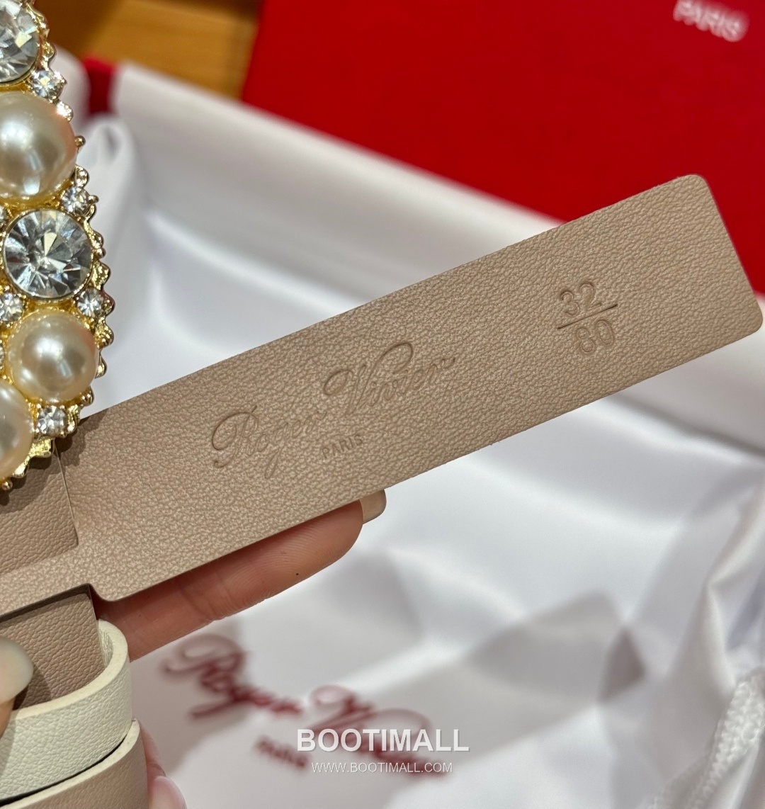 Roger Vivier Calfskin Leather Reversible Belt with Square Logo Buckle Gold-Plated 로저비비에 카프스킨 레더 리버서블 벨트 스퀘어 로고 버클 황동 베이스 금도금 3.0cm 9