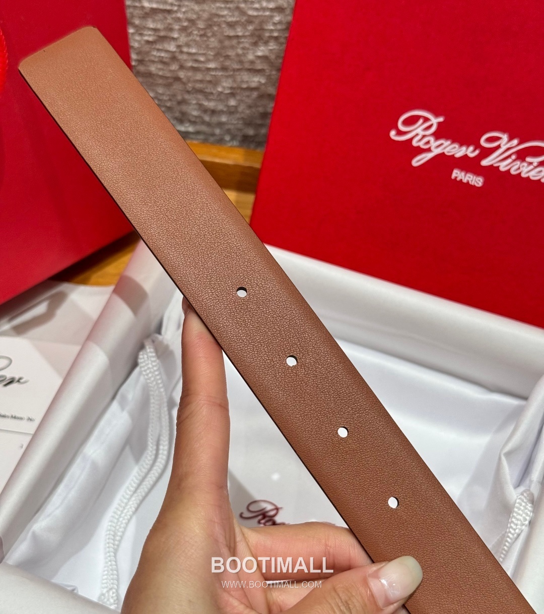 Roger Vivier Calfskin Leather Reversible Belt with Square Logo Buckle Gold-Plated 로저비비에 카프스킨 레더 리버서블 벨트 스퀘어 로고 버클 황동 베이스 금도금 3.0cm 8