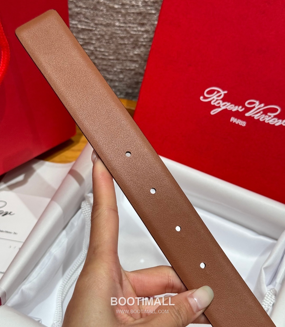 Roger Vivier Calfskin Leather Reversible Belt with Square Logo Buckle Gold-Plated 로저비비에 카프스킨 레더 리버서블 벨트 스퀘어 로고 버클 황동 베이스 금도금 3.0cm 8