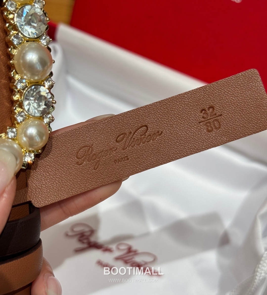 Roger Vivier Calfskin Leather Reversible Belt with Square Logo Buckle Gold-Plated 로저비비에 카프스킨 레더 리버서블 벨트 스퀘어 로고 버클 황동 베이스 금도금 3.0cm 9