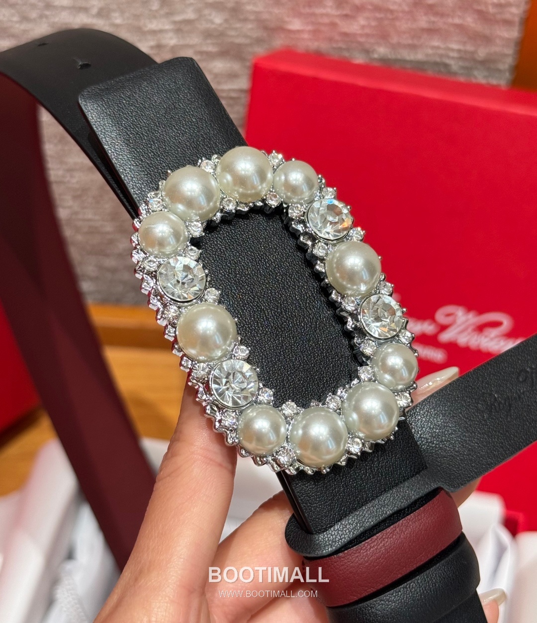 Roger Vivier Calfskin Leather Reversible Belt with Square Logo Buckle Gold-Plated 로저비비에 카프스킨 레더 리버서블 벨트 스퀘어 로고 버클 황동 베이스 금도금 3.0cm 4