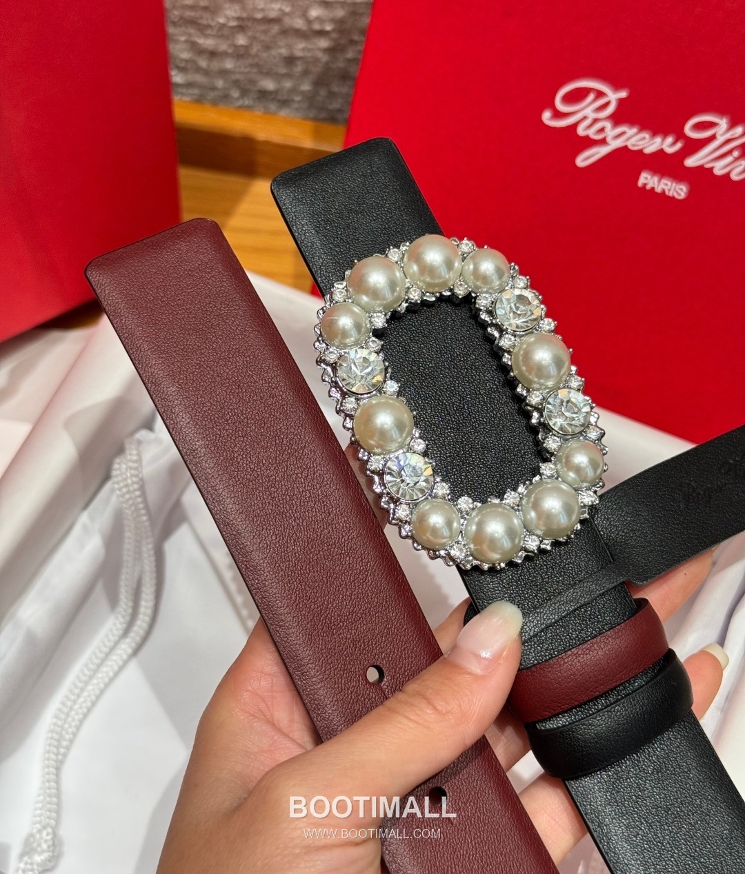 Roger Vivier Calfskin Leather Reversible Belt with Square Logo Buckle Gold-Plated 로저비비에 카프스킨 레더 리버서블 벨트 스퀘어 로고 버클 황동 베이스 금도금 3.0cm 6