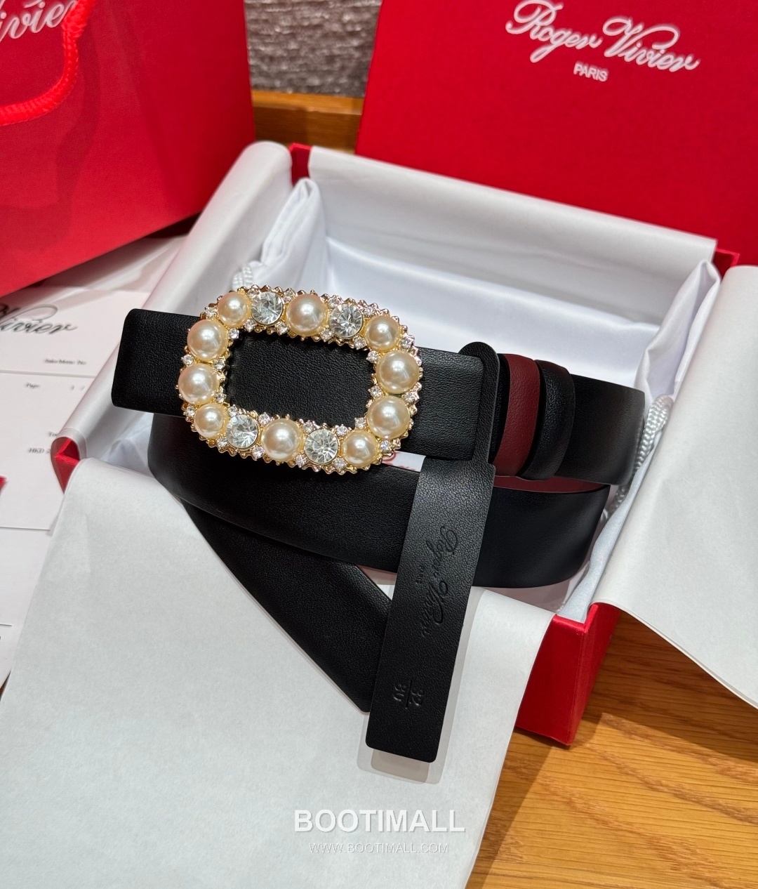 Roger Vivier Calfskin Leather Reversible Belt with Square Logo Buckle Gold-Plated 로저비비에 카프스킨 레더 리버서블 벨트 스퀘어 로고 버클 황동 베이스 금도금 3.0cm 1