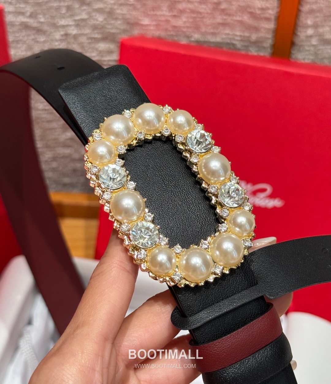 Roger Vivier Calfskin Leather Reversible Belt with Square Logo Buckle Gold-Plated 로저비비에 카프스킨 레더 리버서블 벨트 스퀘어 로고 버클 황동 베이스 금도금 3.0cm 4