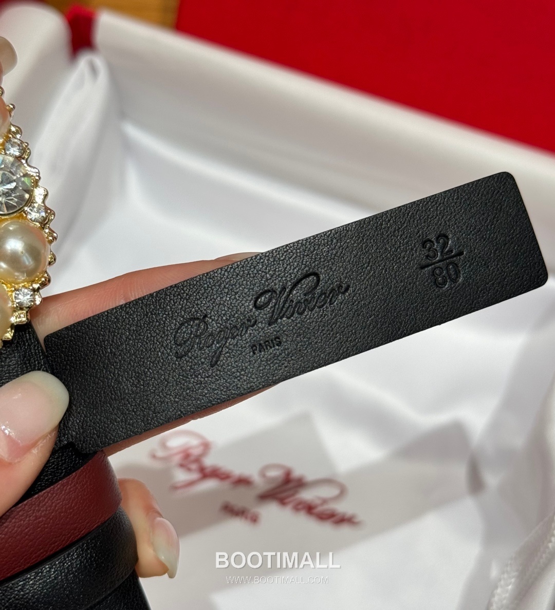 Roger Vivier Calfskin Leather Reversible Belt with Square Logo Buckle Gold-Plated 로저비비에 카프스킨 레더 리버서블 벨트 스퀘어 로고 버클 황동 베이스 금도금 3.0cm 9