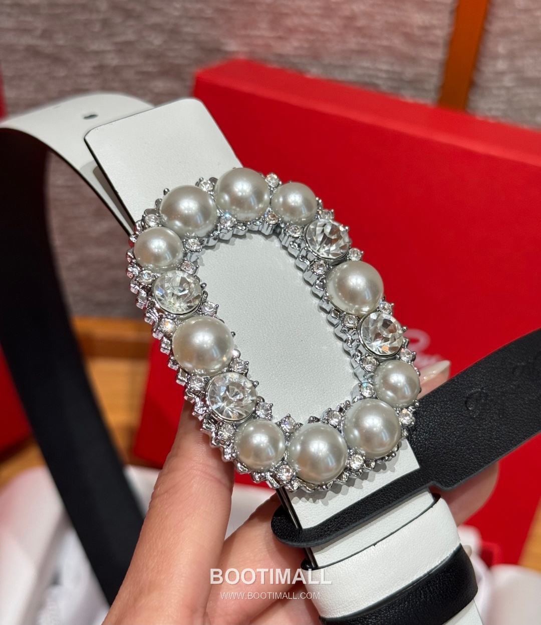 Roger Vivier Calfskin Leather Reversible Belt with Square Logo Buckle Gold-Plated 로저비비에 카프스킨 레더 리버서블 벨트 스퀘어 로고 버클 황동 베이스 금도금 3.0cm 4