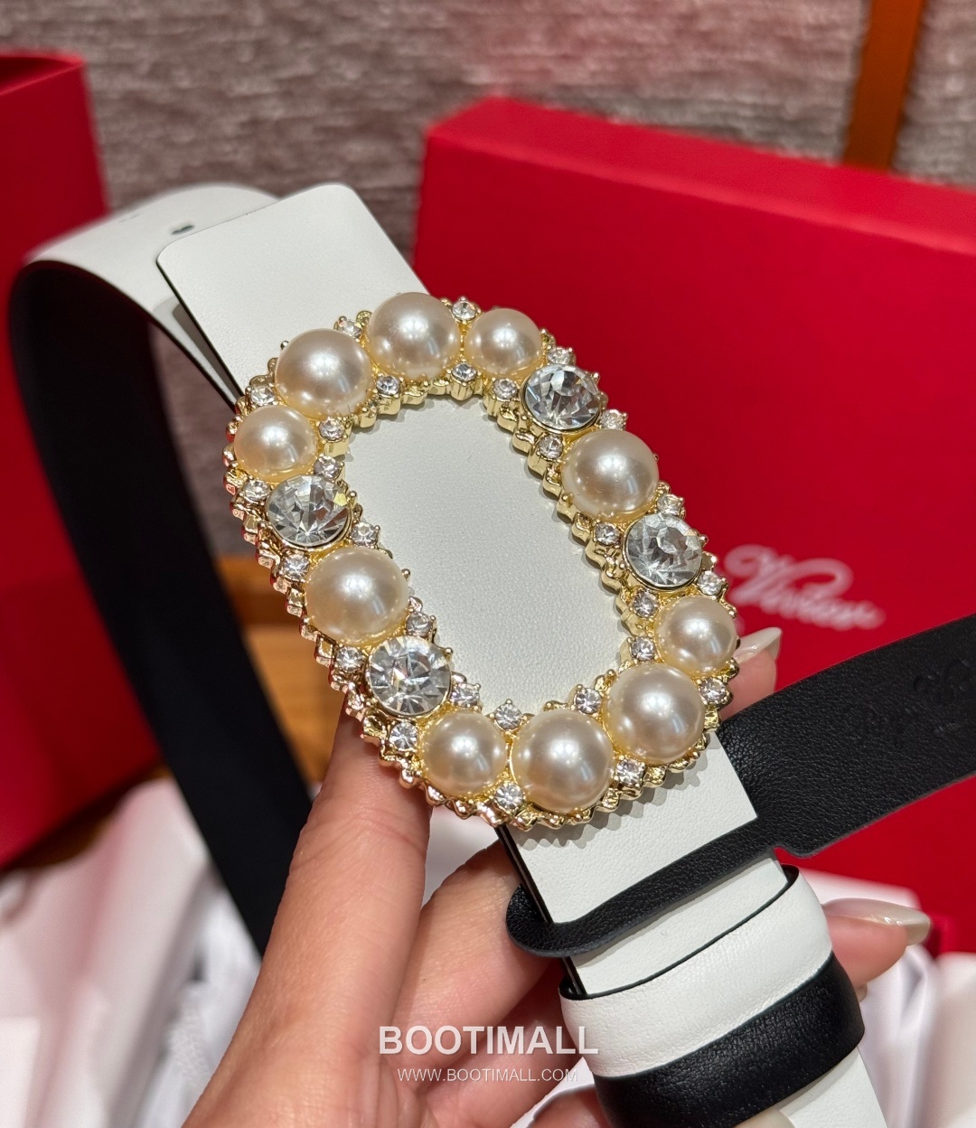 Roger Vivier Calfskin Leather Reversible Belt with Square Logo Buckle Gold-Plated 로저비비에 카프스킨 레더 리버서블 벨트 스퀘어 로고 버클 황동 베이스 금도금 3.0cm 4