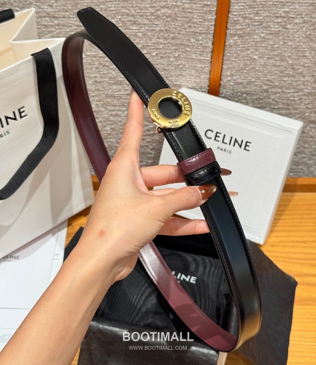 Celine Disc Taurillon Leather Reversible Belt with Disc Buckle Gold-Plated 셀린느 디스크 토릴론 레더 리버서블 벨트 디스크 버클 황동 베이스 금도금 2.5cm 4