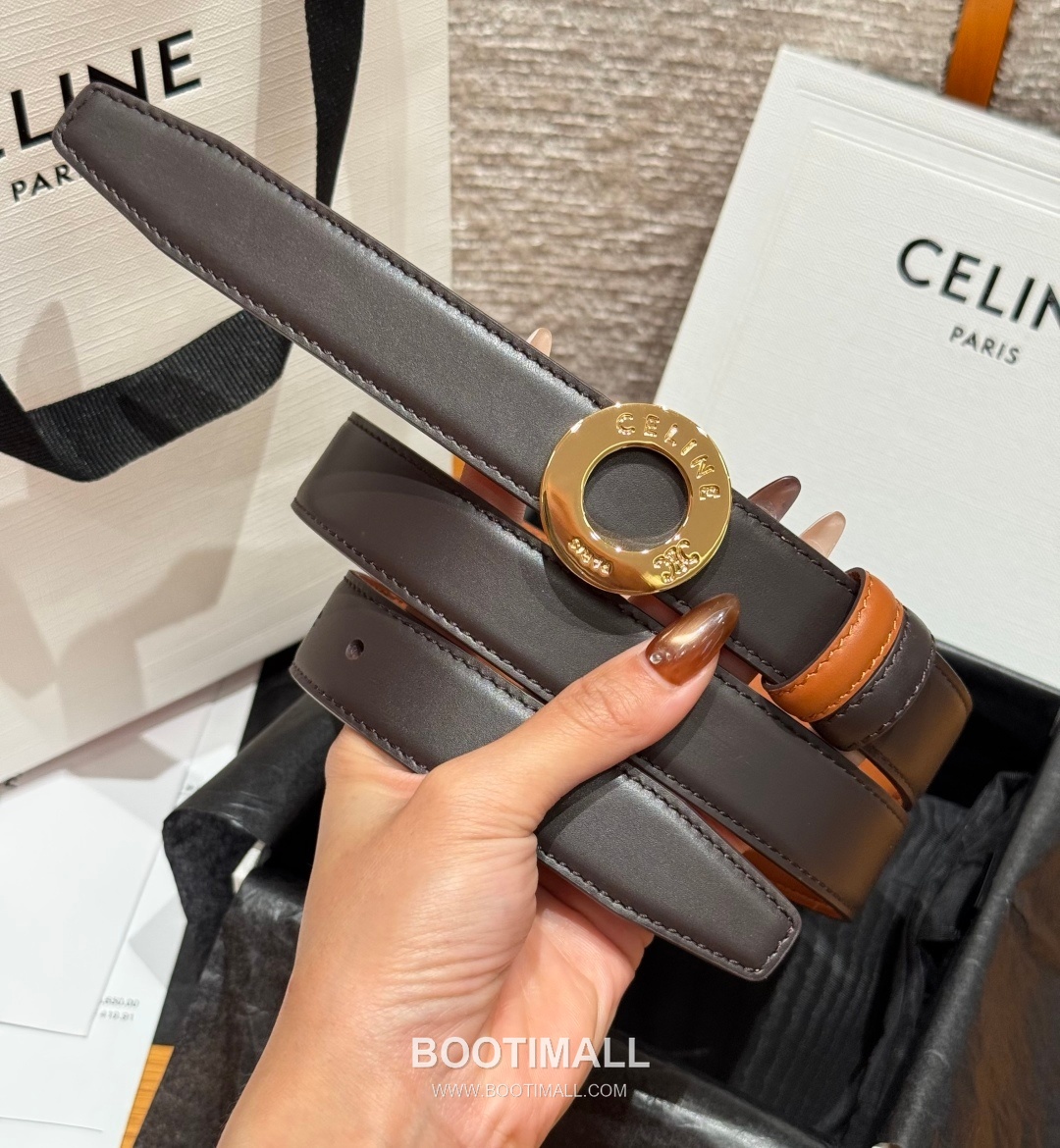 Celine Disc Taurillon Leather Reversible Belt with Disc Buckle Gold-Plated 셀린느 디스크 토릴론 레더 리버서블 벨트 디스크 버클 황동 베이스 금도금 2.5cm 2