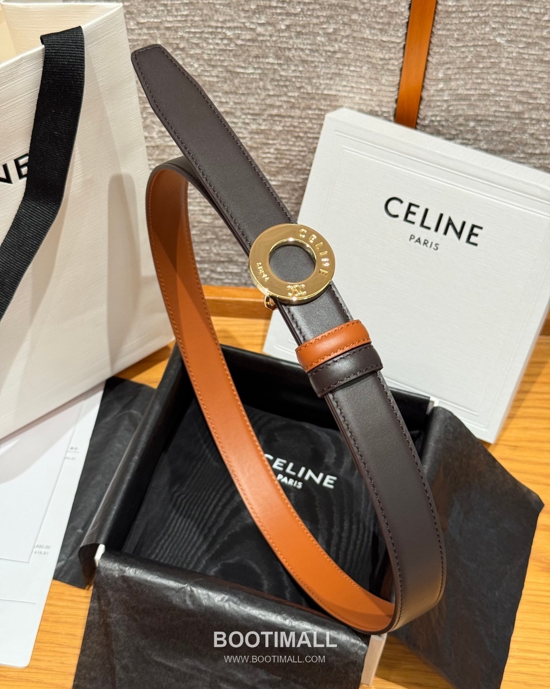 Celine Disc Taurillon Leather Reversible Belt with Disc Buckle Gold-Plated 셀린느 디스크 토릴론 레더 리버서블 벨트 디스크 버클 황동 베이스 금도금 2.5cm 3