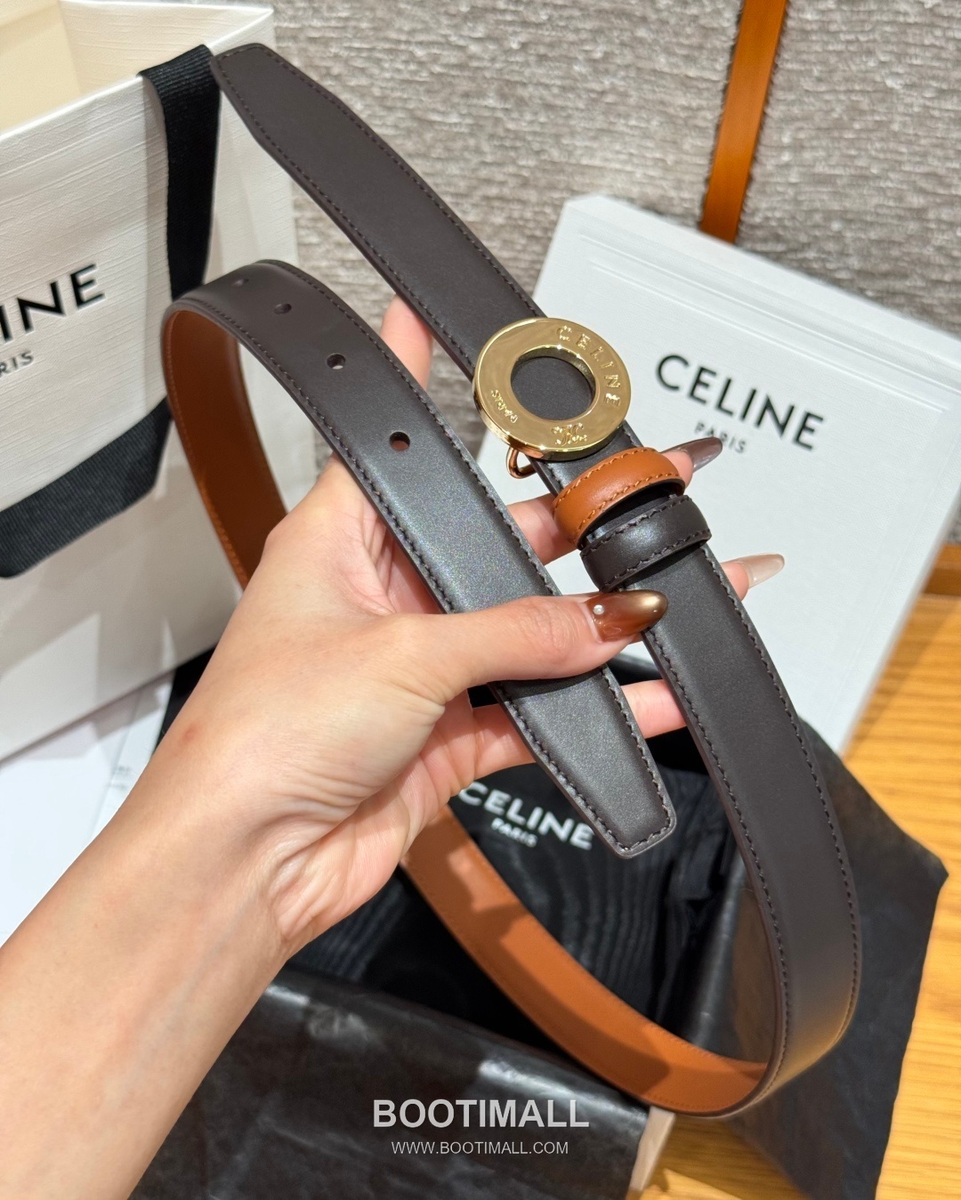 Celine Disc Taurillon Leather Reversible Belt with Disc Buckle Gold-Plated 셀린느 디스크 토릴론 레더 리버서블 벨트 디스크 버클 황동 베이스 금도금 2.5cm 5