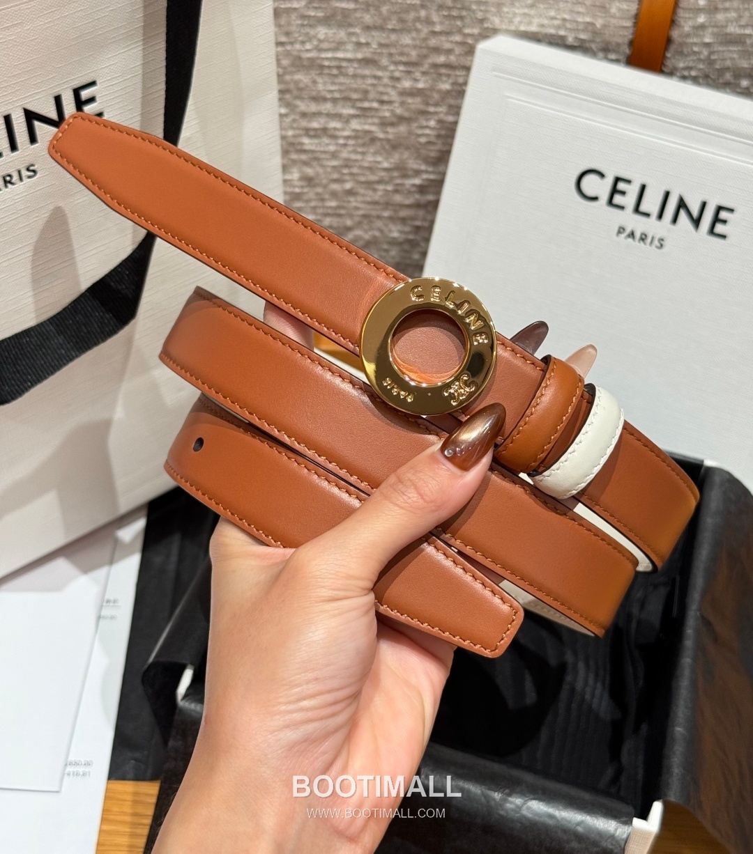 Celine Disc Taurillon Leather Reversible Belt with Disc Buckle Gold-Plated 셀린느 디스크 토릴론 레더 리버서블 벨트 디스크 버클 황동 베이스 금도금 2.5cm 2