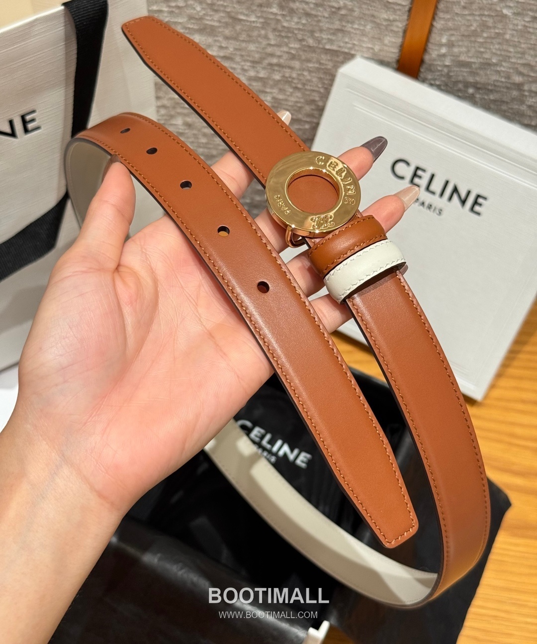 Celine Disc Taurillon Leather Reversible Belt with Disc Buckle Gold-Plated 셀린느 디스크 토릴론 레더 리버서블 벨트 디스크 버클 황동 베이스 금도금 2.5cm 5