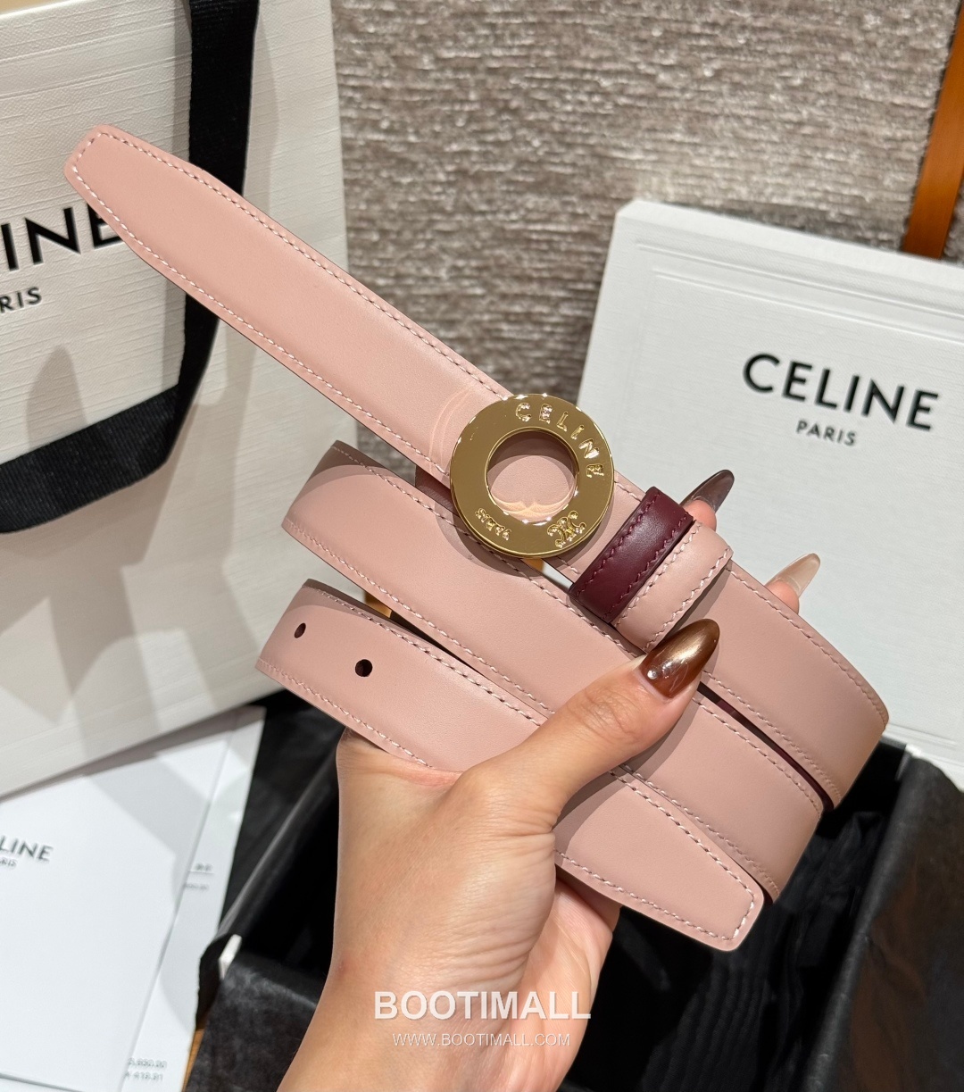 Celine Disc Taurillon Leather Reversible Belt with Disc Buckle Gold-Plated 셀린느 디스크 토릴론 레더 리버서블 벨트 디스크 버클 황동 베이스 금도금 2.5cm 2