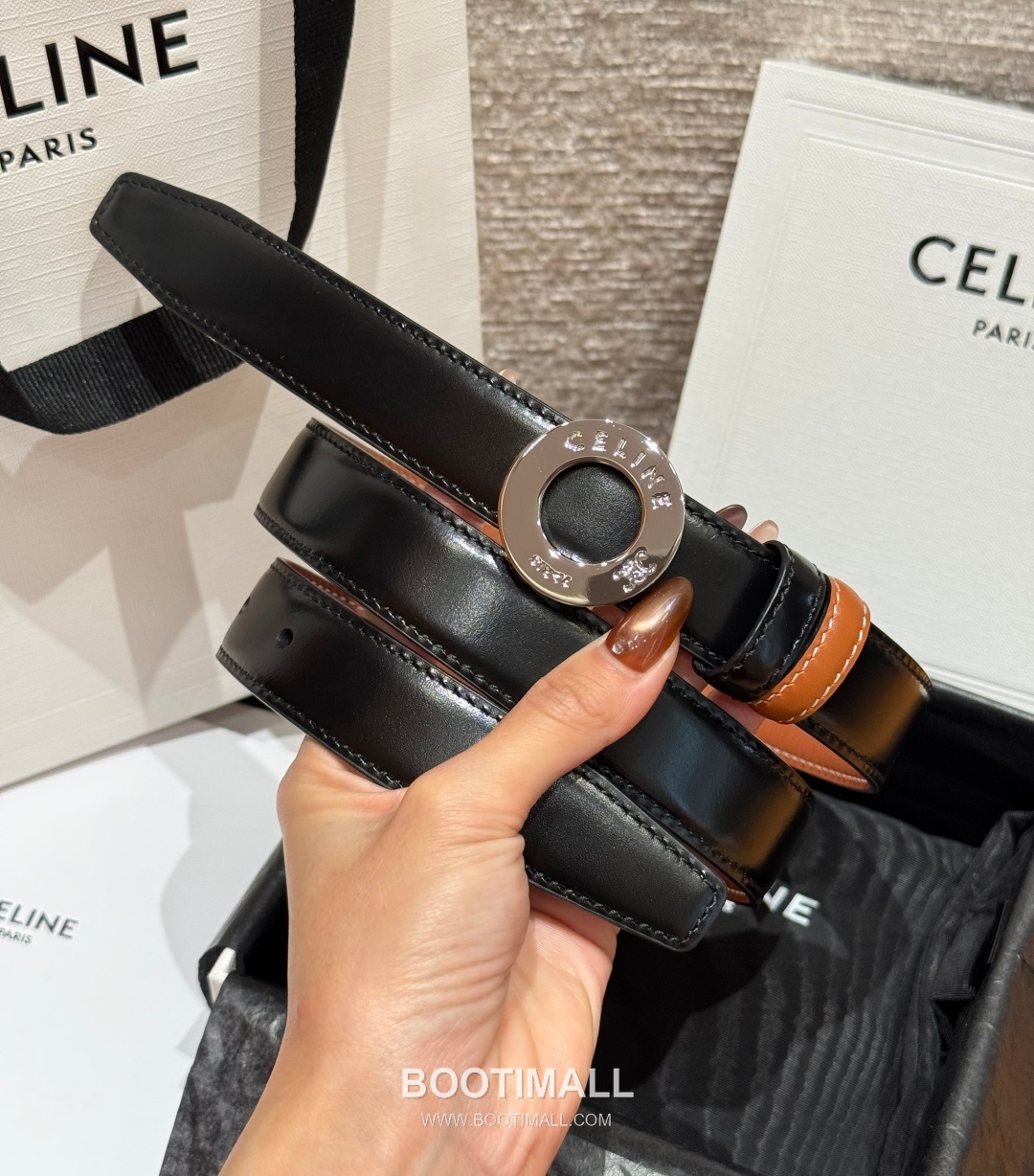 Celine Disc Taurillon Leather Reversible Belt with Disc Buckle Gold-Plated 셀린느 디스크 토릴론 레더 리버서블 벨트 디스크 버클 황동 베이스 금도금 2.5cm 2