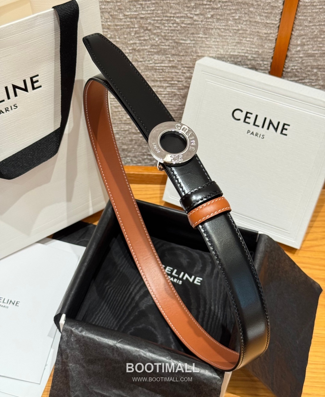 Celine Disc Taurillon Leather Reversible Belt with Disc Buckle Gold-Plated 셀린느 디스크 토릴론 레더 리버서블 벨트 디스크 버클 황동 베이스 금도금 2.5cm 3