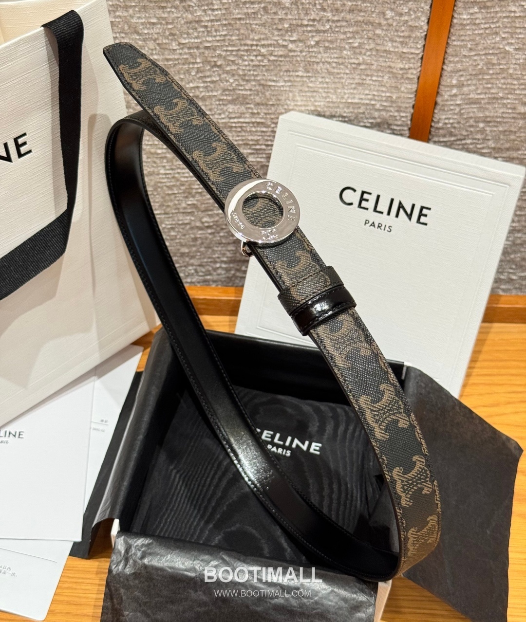 Celine Disc Taurillon Leather Reversible Belt with Disc Buckle Gold-Plated 셀린느 디스크 토릴론 레더 리버서블 벨트 디스크 버클 황동 베이스 금도금 2.5cm 3