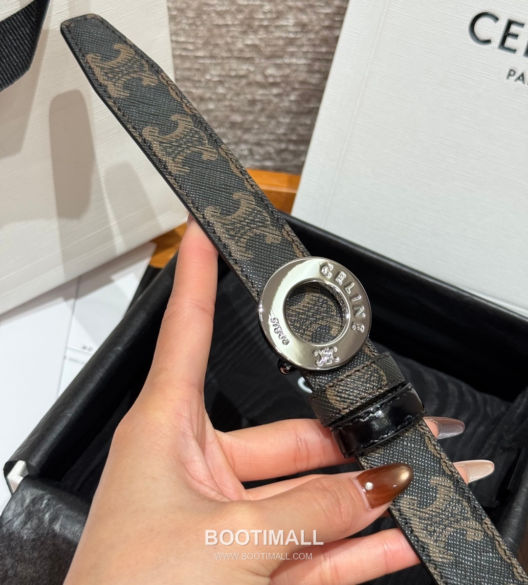 Celine Disc Taurillon Leather Reversible Belt with Disc Buckle Gold-Plated 셀린느 디스크 토릴론 레더 리버서블 벨트 디스크 버클 황동 베이스 금도금 2.5cm 7
