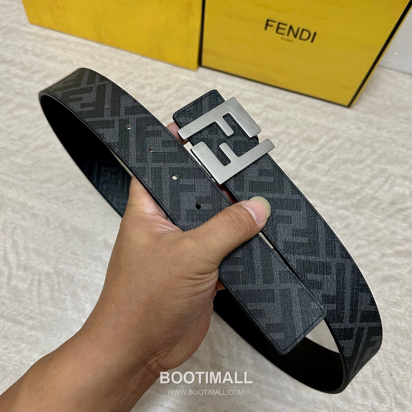 Fendi FF Cuoio Romano Calfskin Reversible Belt with FF Logo Buckle Palladium 펜디 FF 쿠오이오 로마노 카프스킨 리버서블 벨트 FF 로고 버클 황동 베이스 팔라듐 피니시 4.0cm 3