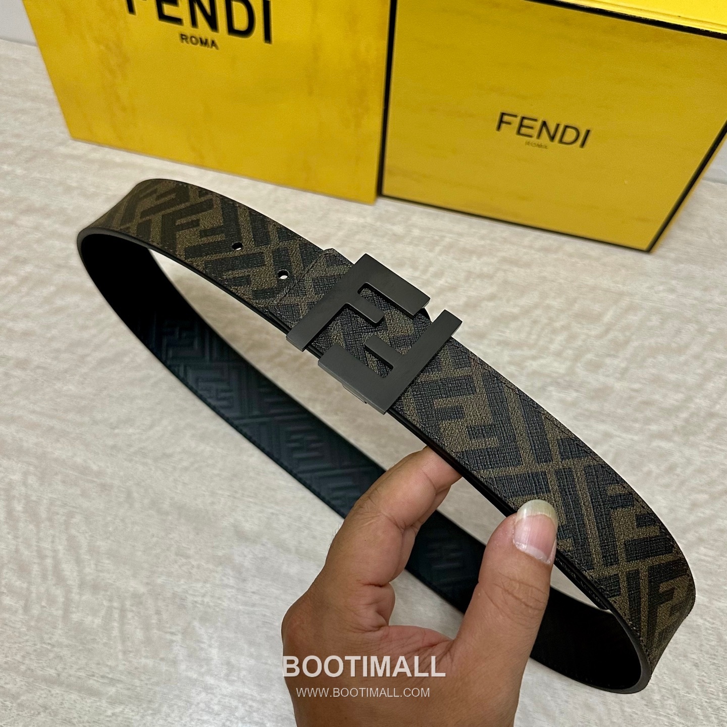 Fendi FF Cuoio Romano Calfskin Reversible Belt with FF Logo Buckle Palladium 펜디 FF 쿠오이오 로마노 카프스킨 리버서블 벨트 FF 로고 버클 황동 베이스 팔라듐 피니시 4.0cm 1