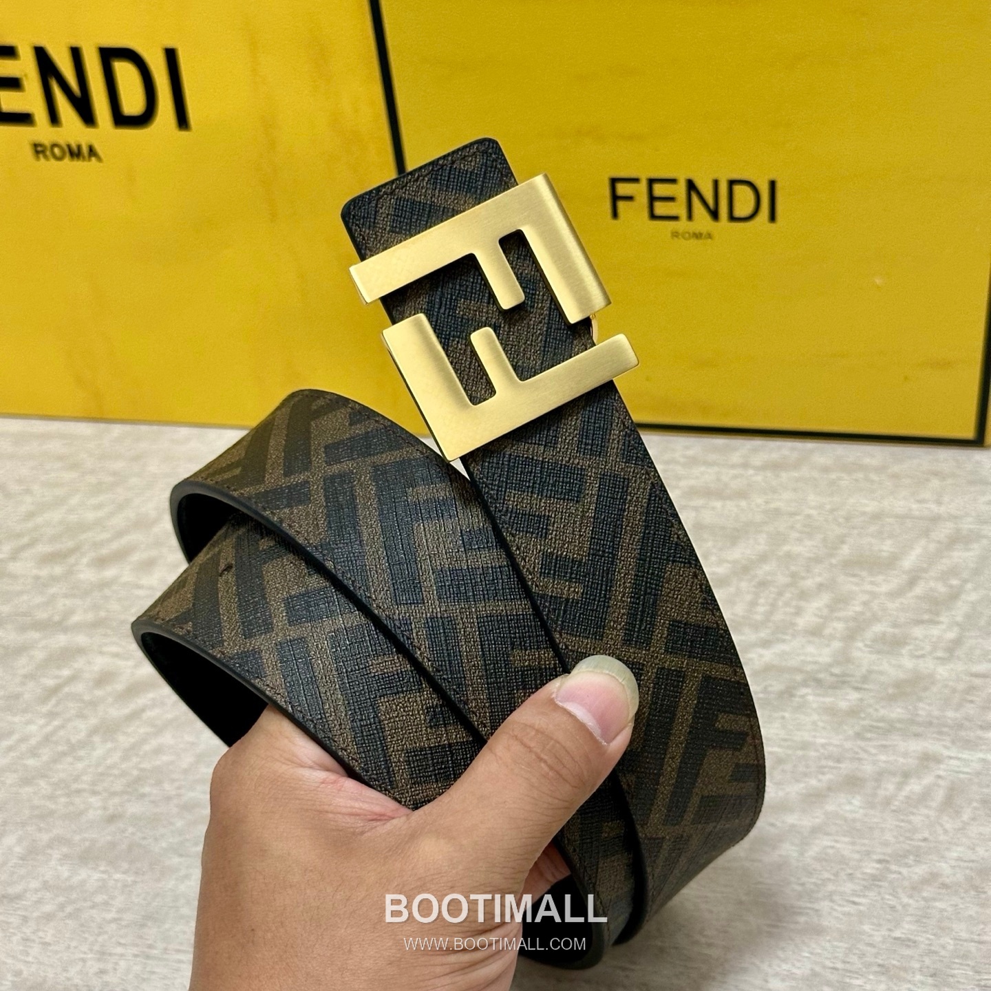Fendi FF Cuoio Romano Calfskin Reversible Belt with FF Logo Buckle Palladium 펜디 FF 쿠오이오 로마노 카프스킨 리버서블 벨트 FF 로고 버클 황동 베이스 팔라듐 피니시 4.0cm 2