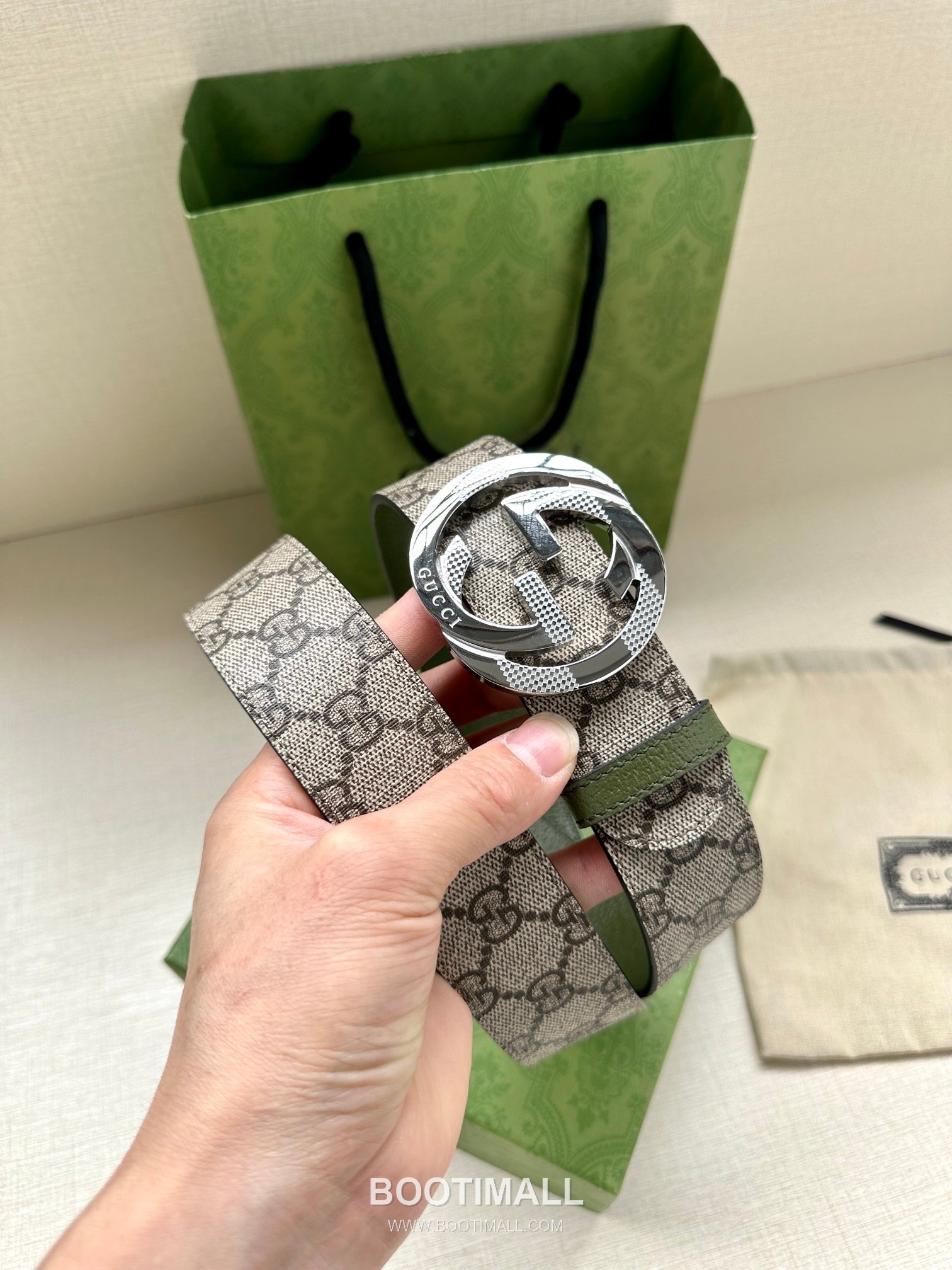 Gucci GG Marmont GG Supreme Canvas Reversible Belt with Double G Buckle Palladium 구찌 GG 마몬트 GG 슈프림 캔버스 리버서블 벨트 더블G 버클 황동 베이스 팔라듐 피니시 3.8cm 9