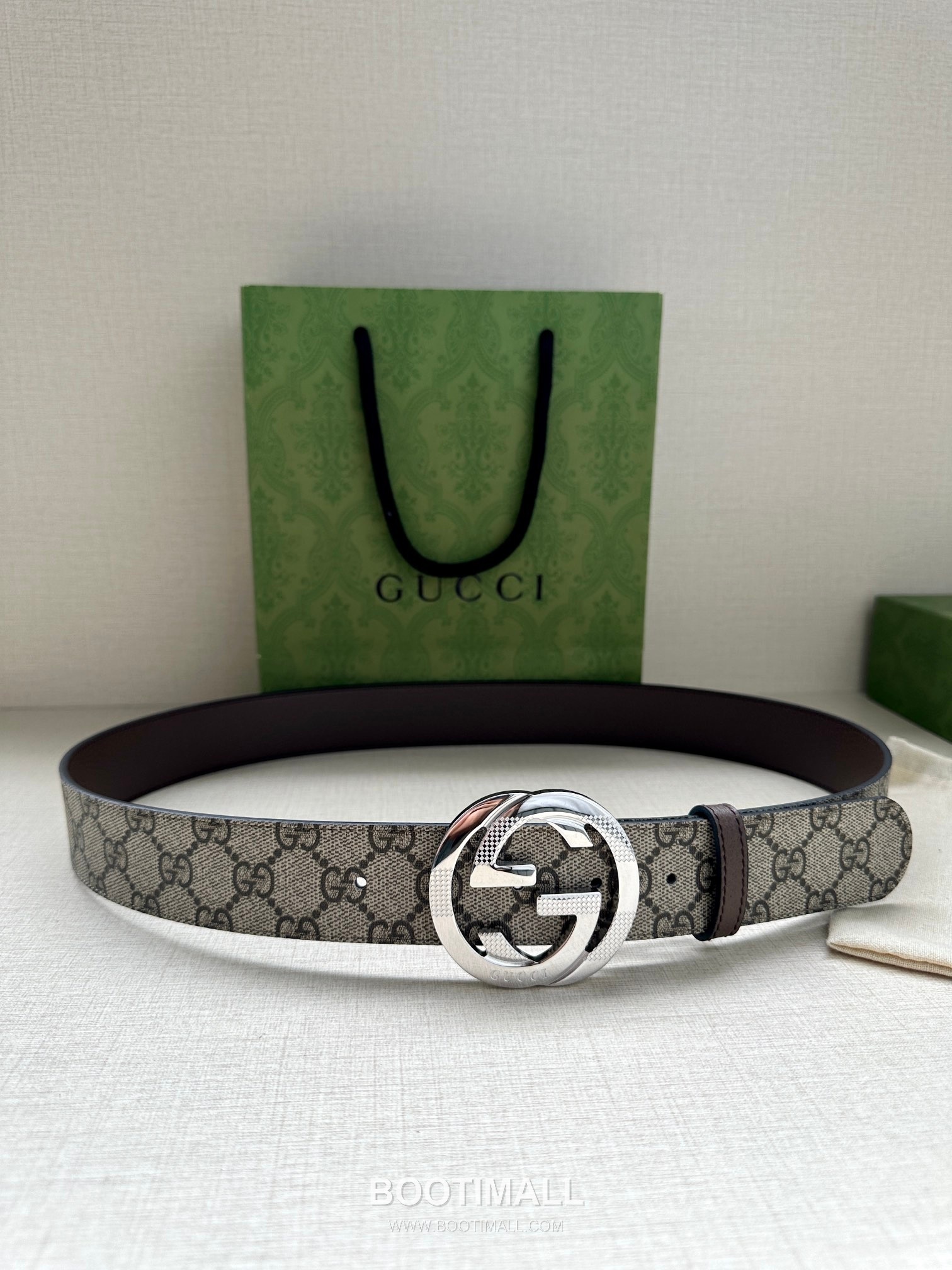 Gucci GG Marmont GG Supreme Canvas Reversible Belt with Double G Buckle Palladium 구찌 GG 마몬트 GG 슈프림 캔버스 리버서블 벨트 더블G 버클 황동 베이스 팔라듐 피니시 3.8cm 5