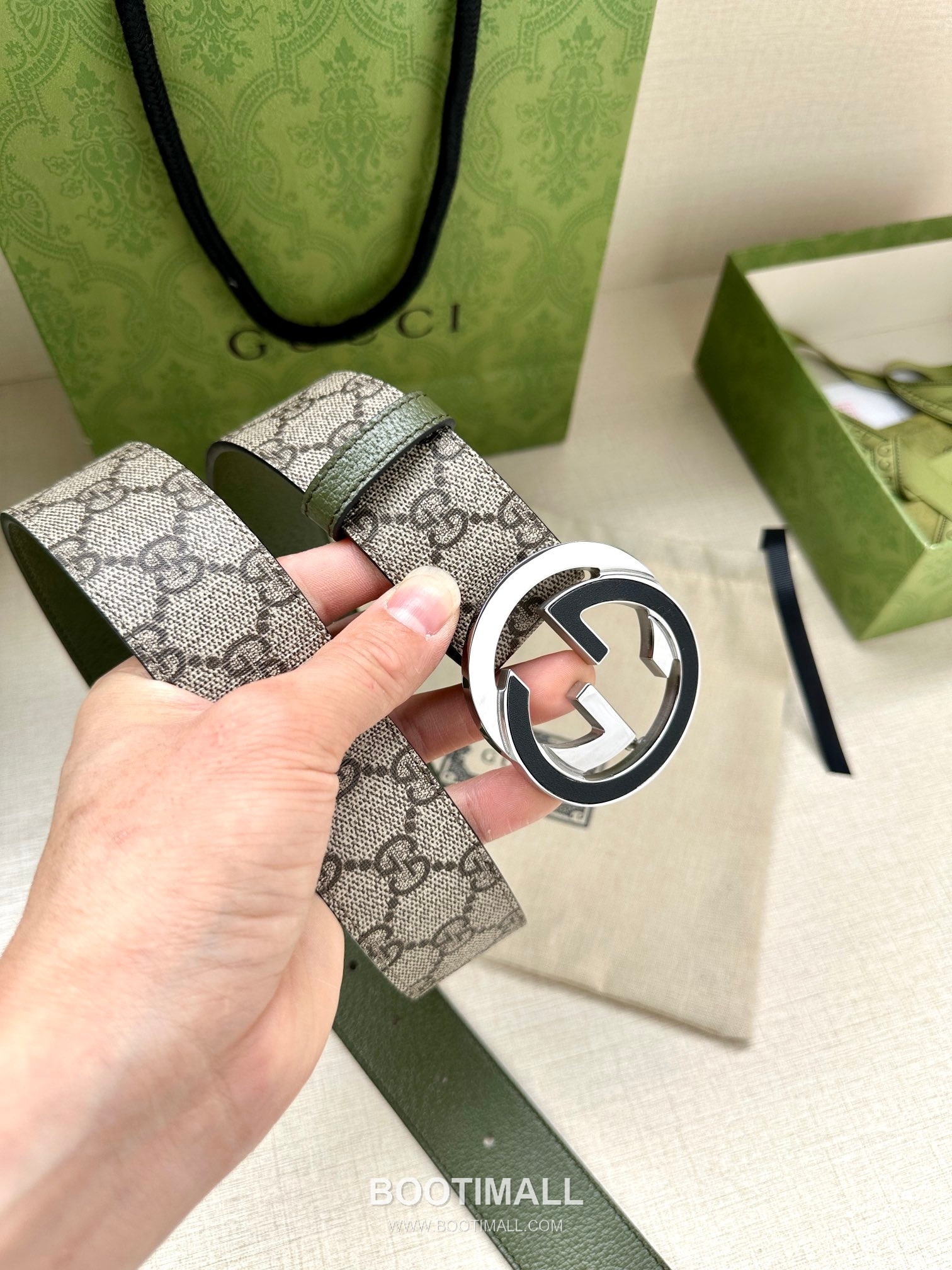 Gucci GG Marmont GG Supreme Canvas Reversible Belt with Double G Buckle Palladium 구찌 GG 마몬트 GG 슈프림 캔버스 리버서블 벨트 더블G 버클 황동 베이스 팔라듐 피니시 3.8cm 8