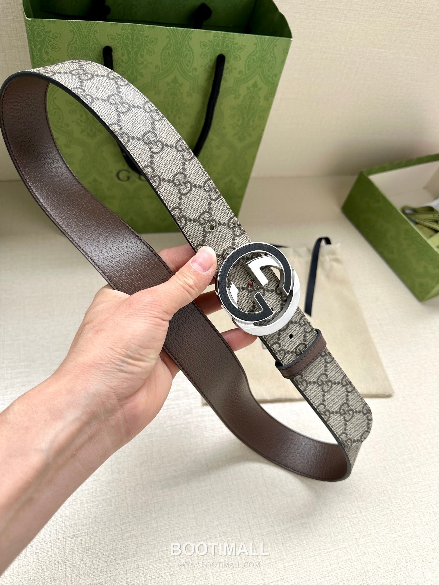 Gucci GG Marmont GG Supreme Canvas Reversible Belt with Double G Buckle Palladium 구찌 GG 마몬트 GG 슈프림 캔버스 리버서블 벨트 더블G 버클 황동 베이스 팔라듐 피니시 3.8cm 6