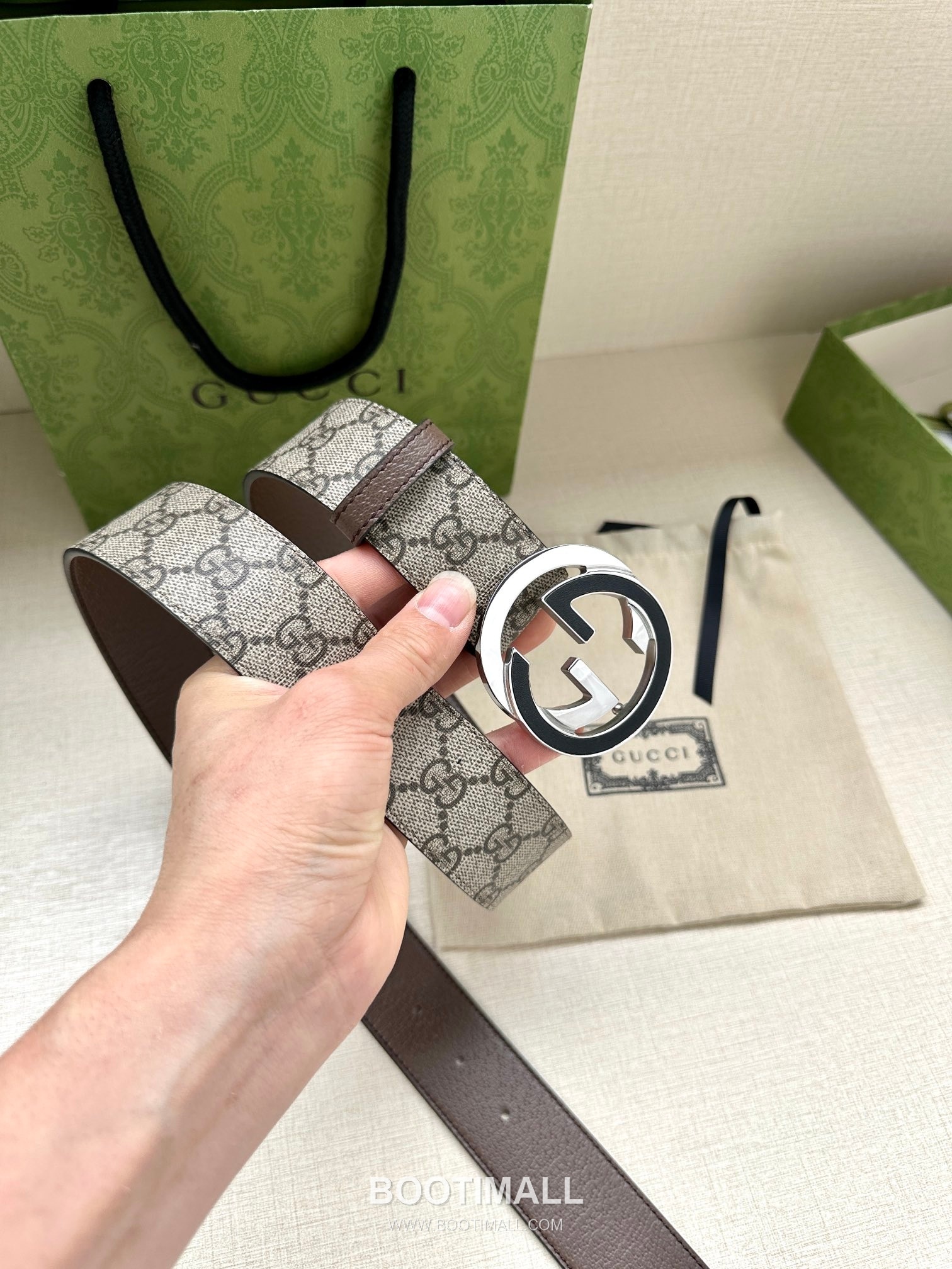 Gucci GG Marmont GG Supreme Canvas Reversible Belt with Double G Buckle Palladium 구찌 GG 마몬트 GG 슈프림 캔버스 리버서블 벨트 더블G 버클 황동 베이스 팔라듐 피니시 3.8cm 7