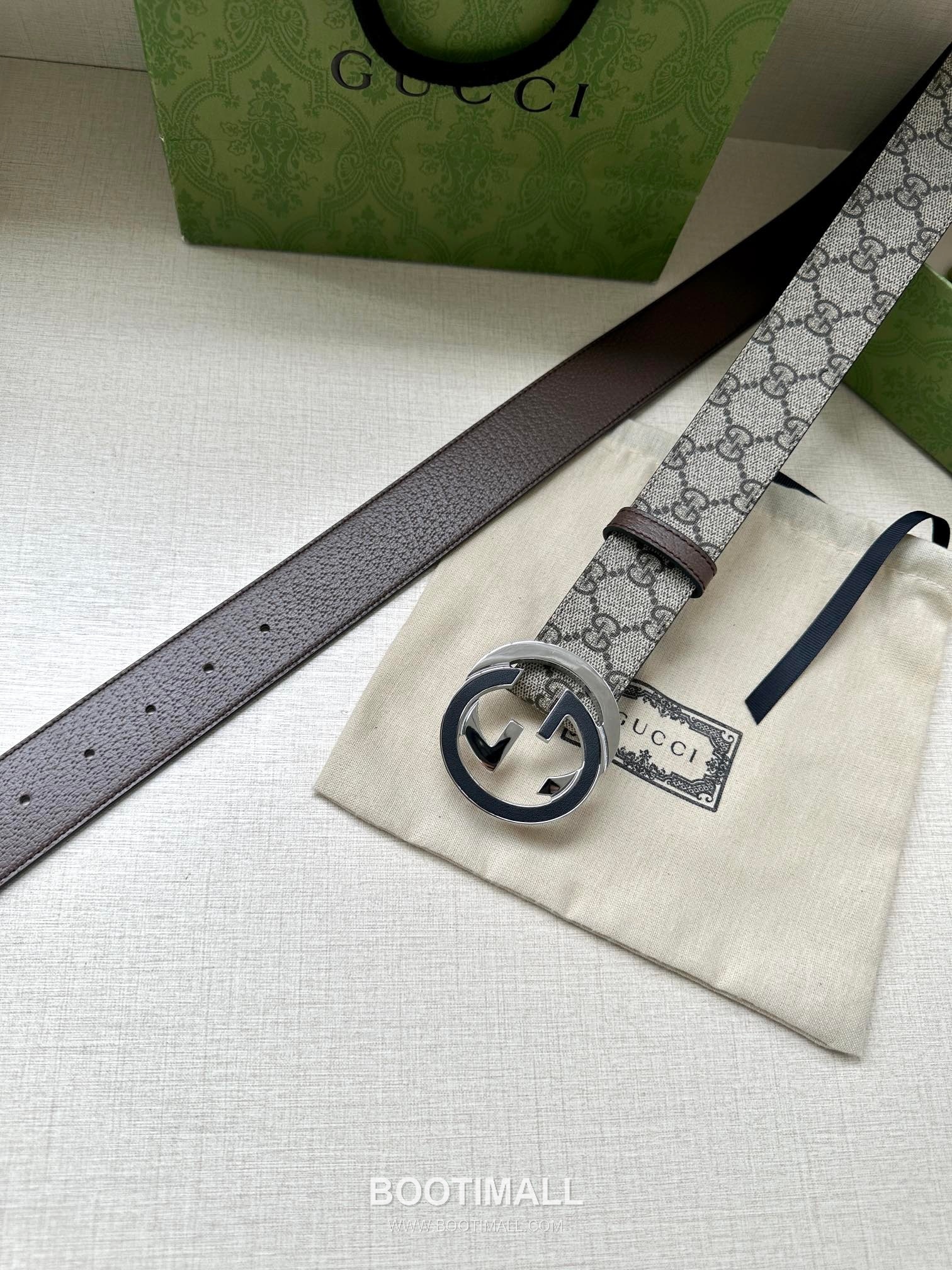 Gucci GG Marmont GG Supreme Canvas Reversible Belt with Double G Buckle Palladium 구찌 GG 마몬트 GG 슈프림 캔버스 리버서블 벨트 더블G 버클 황동 베이스 팔라듐 피니시 3.8cm 8